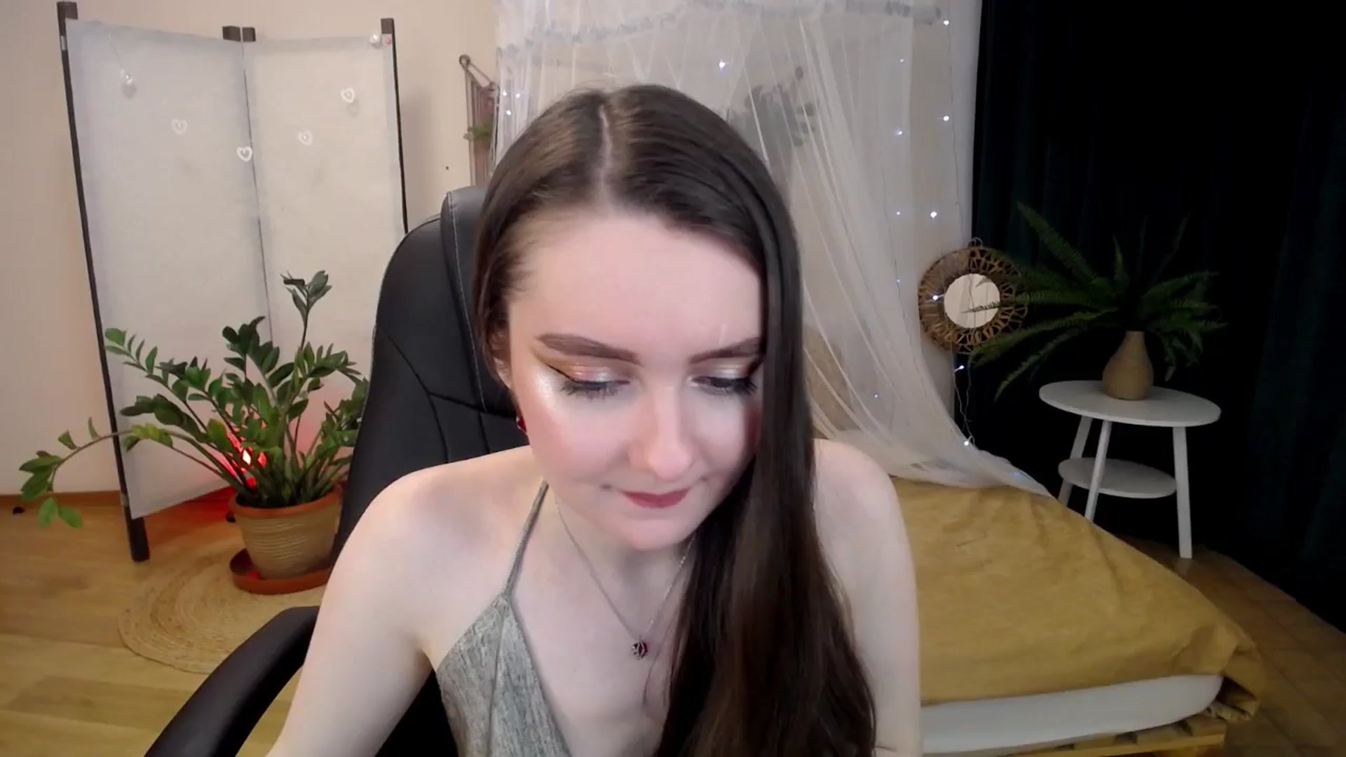 Gallery image thumbnail from Milim_Nava's myfreecams stream on, 04/27/2025, 12:12 image 7 of 20