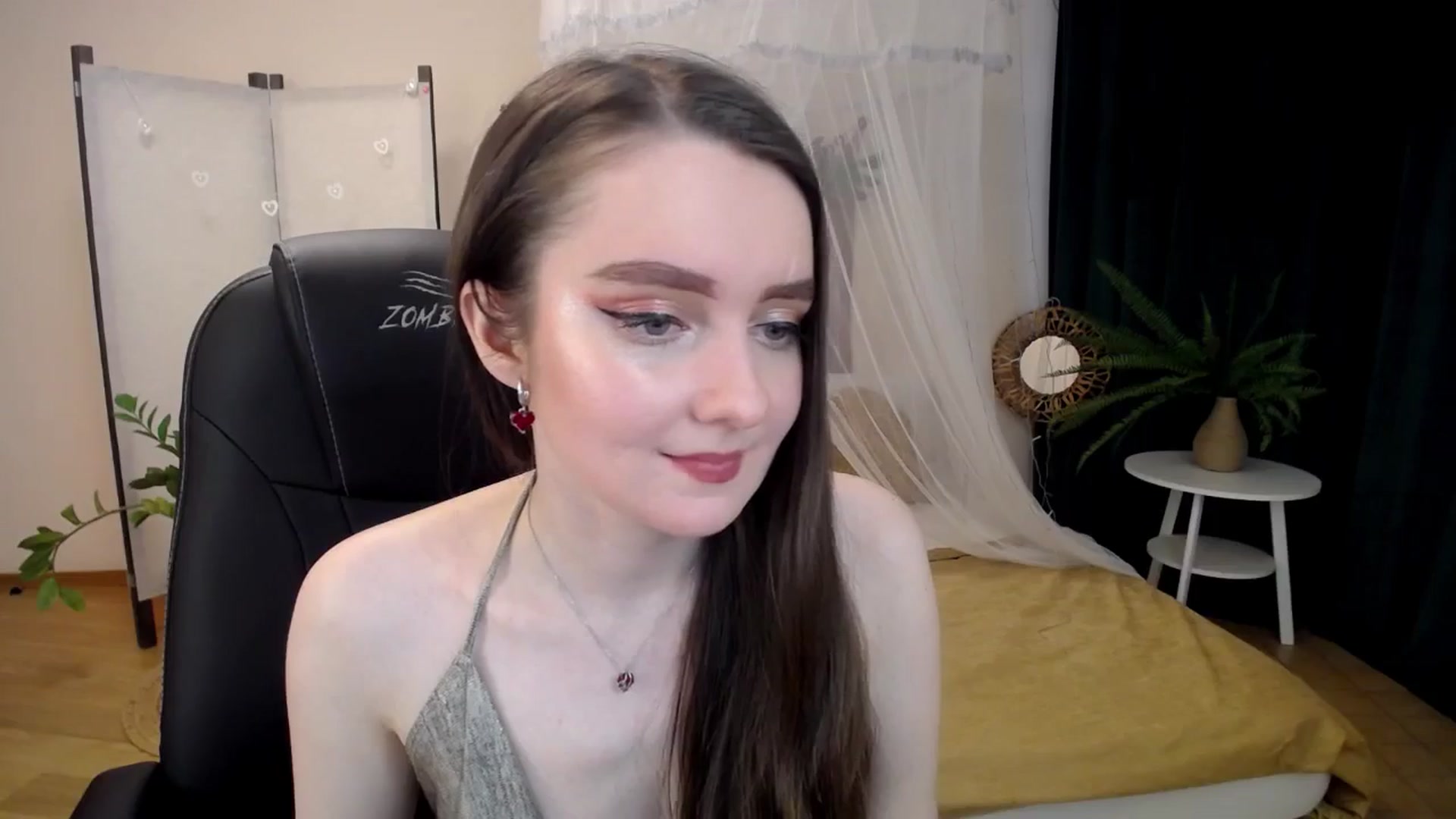 Gallery image thumbnail from Milim_Nava's myfreecams stream on, 04/27/2025, 12:12 image 12 of 20