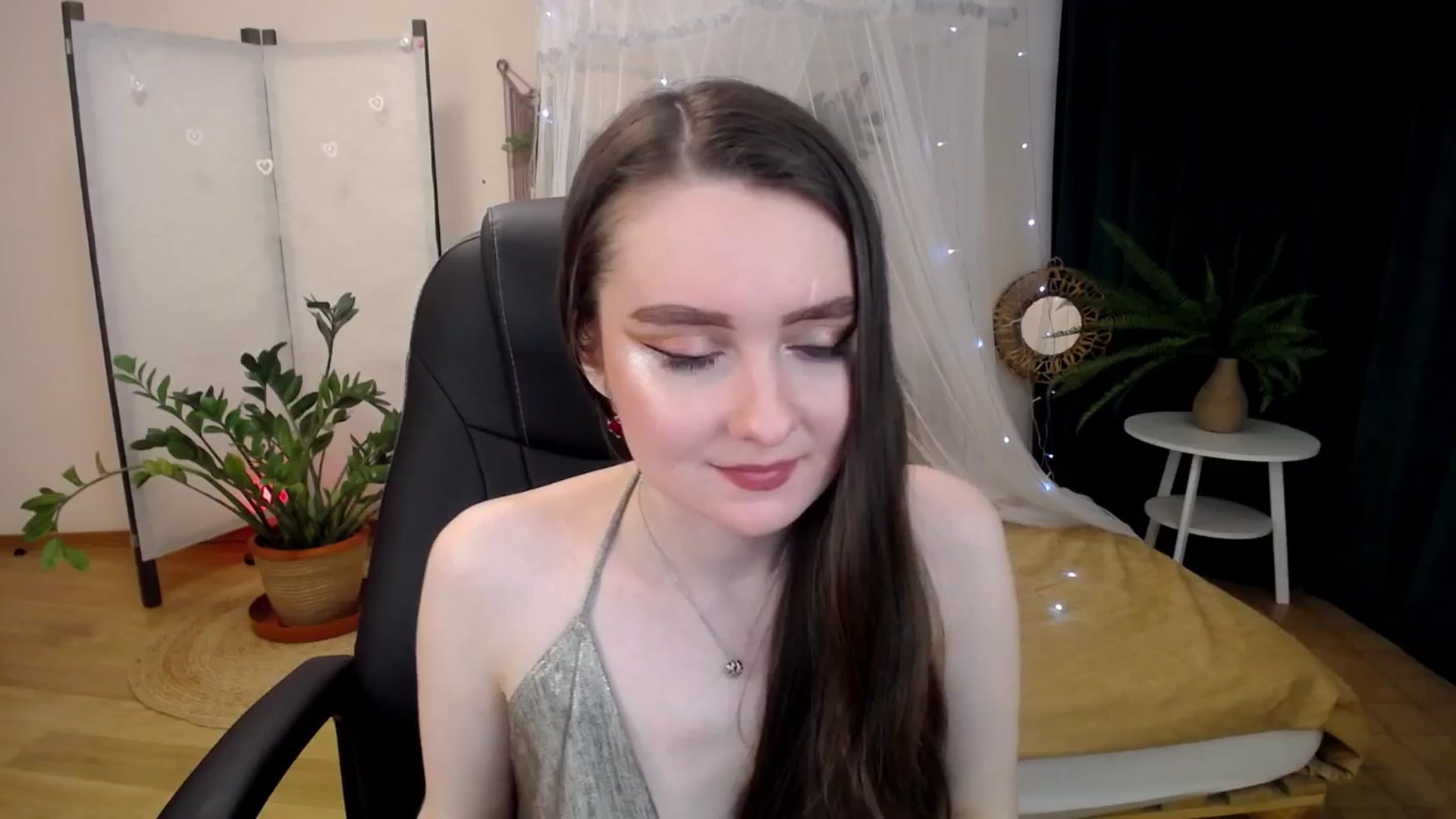 Gallery image thumbnail from Milim_Nava's myfreecams stream on, 04/27/2025, 12:12 image 6 of 20