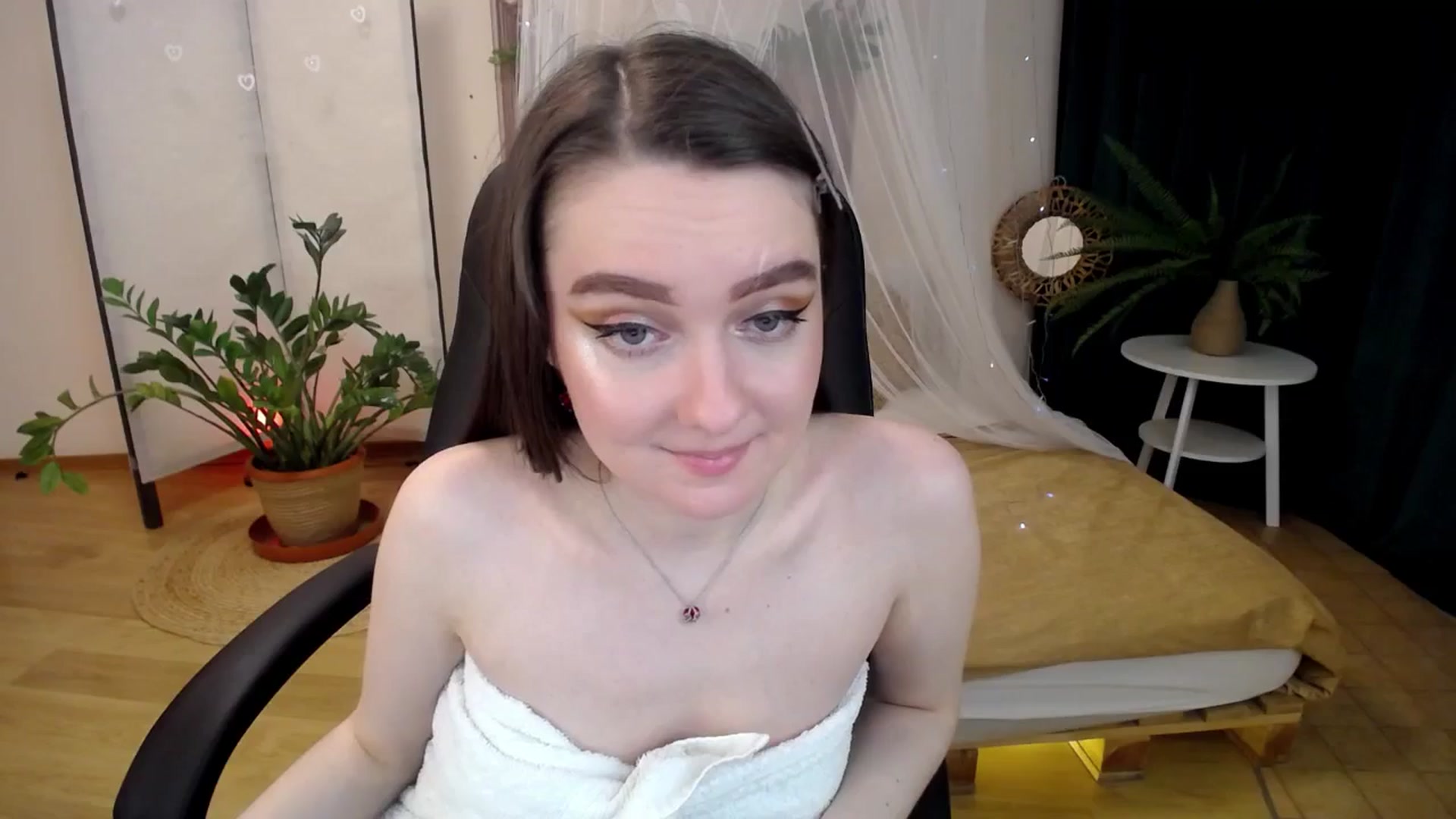 Gallery image thumbnail from Milim_Nava's myfreecams stream on, 04/27/2025, 16:49 image 3 of 20