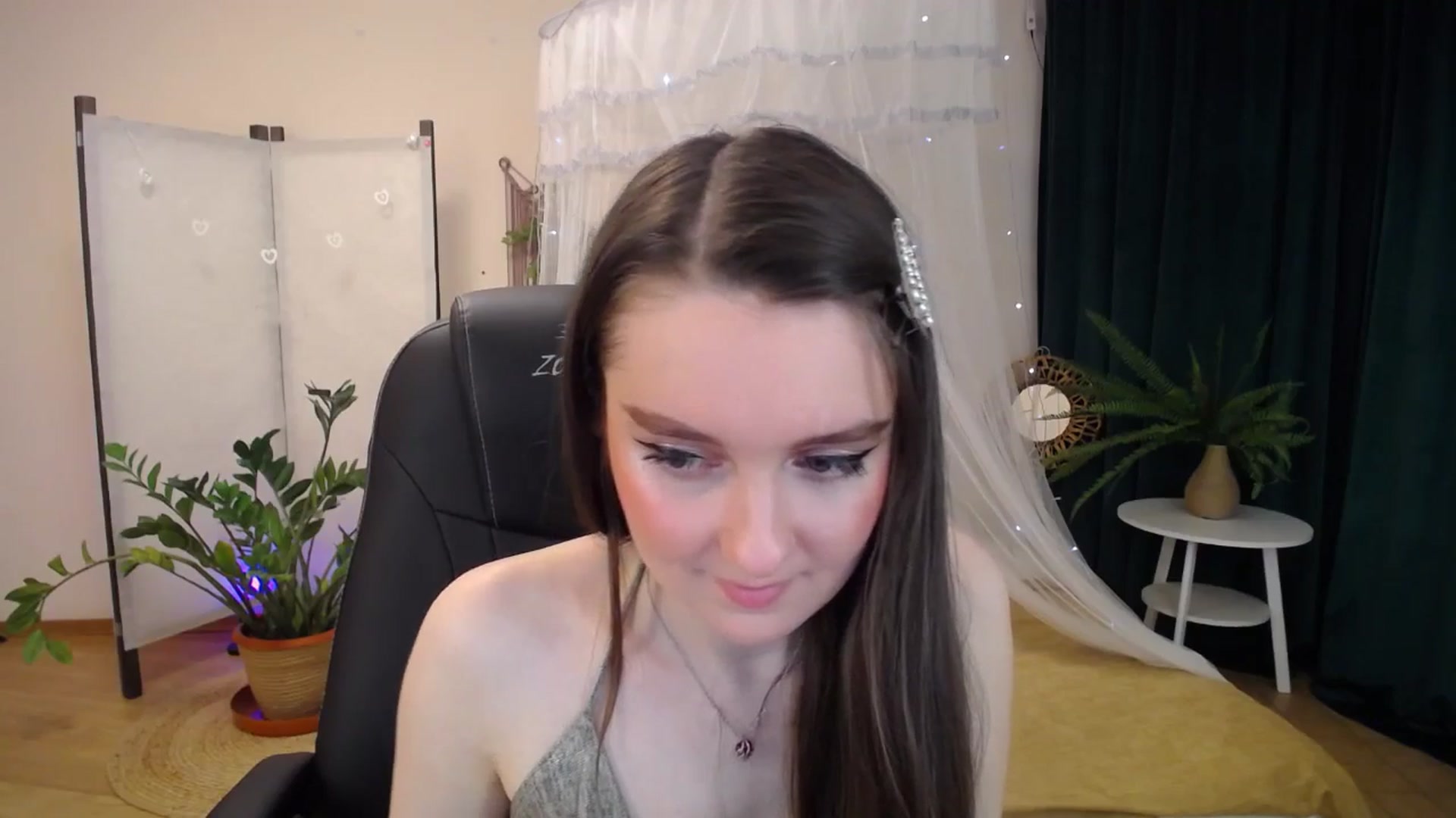 Gallery image thumbnail from Milim_Nava's myfreecams stream on, 05/02/2025, 08:39 image 17 of 20
