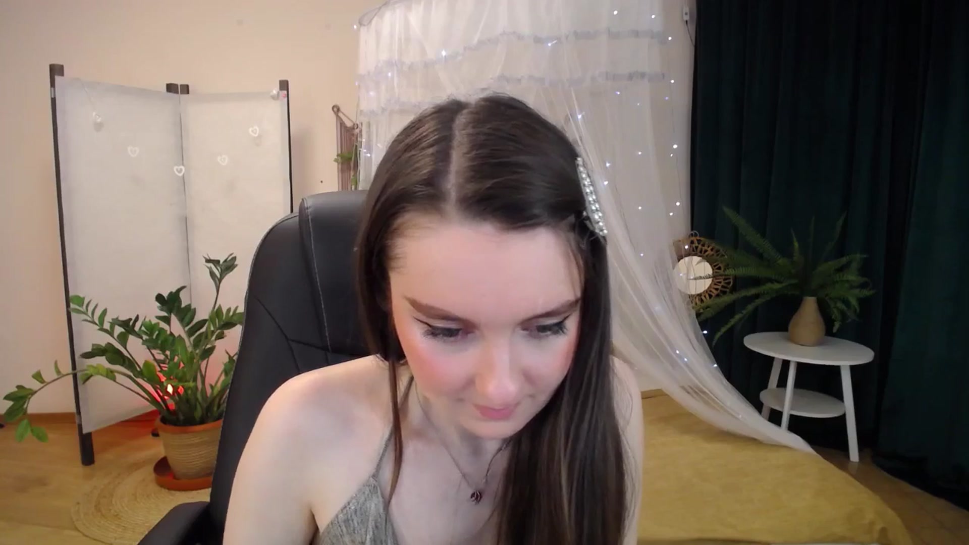 Gallery image thumbnail from Milim_Nava's myfreecams stream on, 05/02/2025, 08:39 image 16 of 20