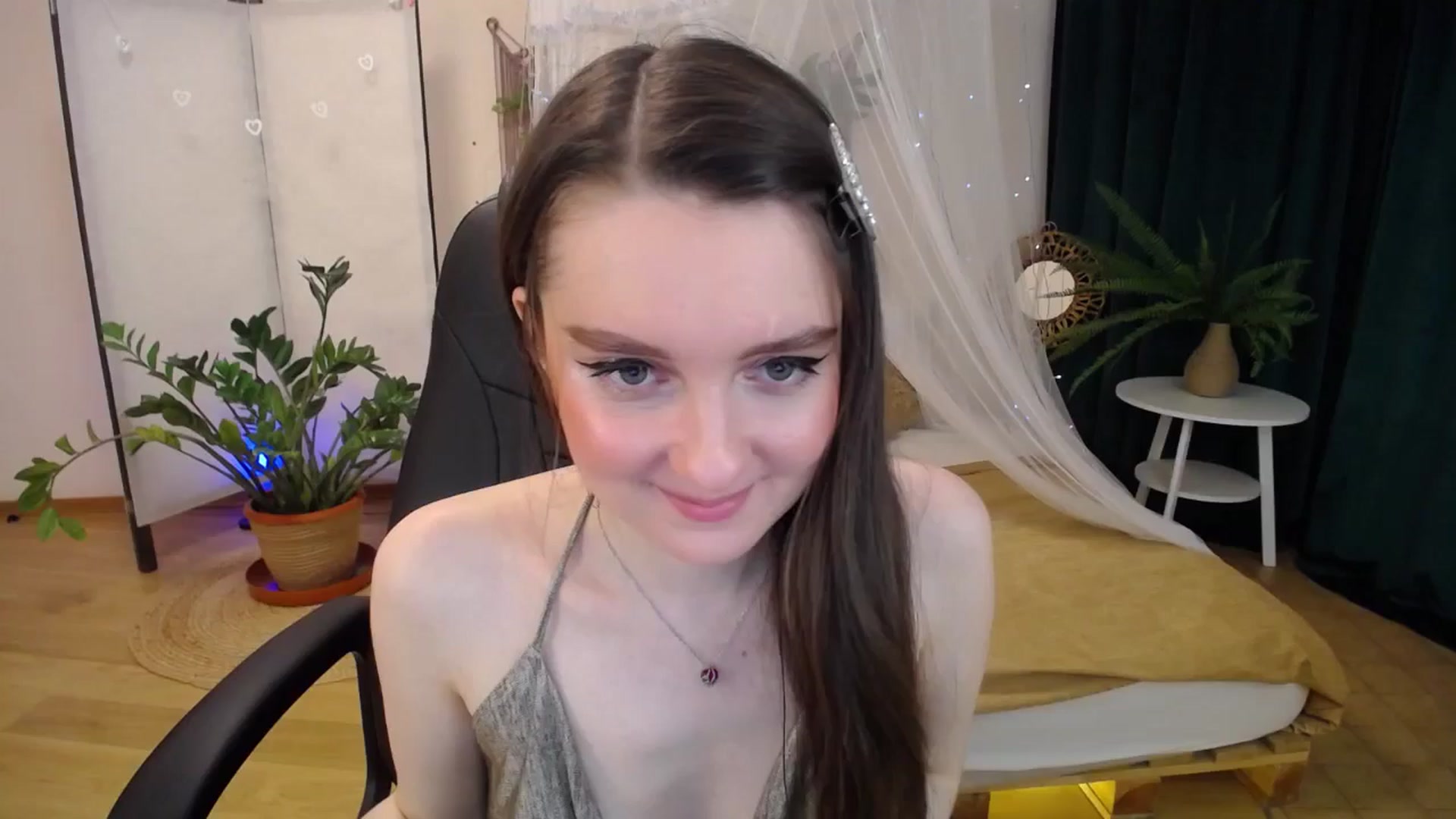 Gallery image thumbnail from Milim_Nava's myfreecams stream on, 05/02/2025, 08:39 image 1 of 20