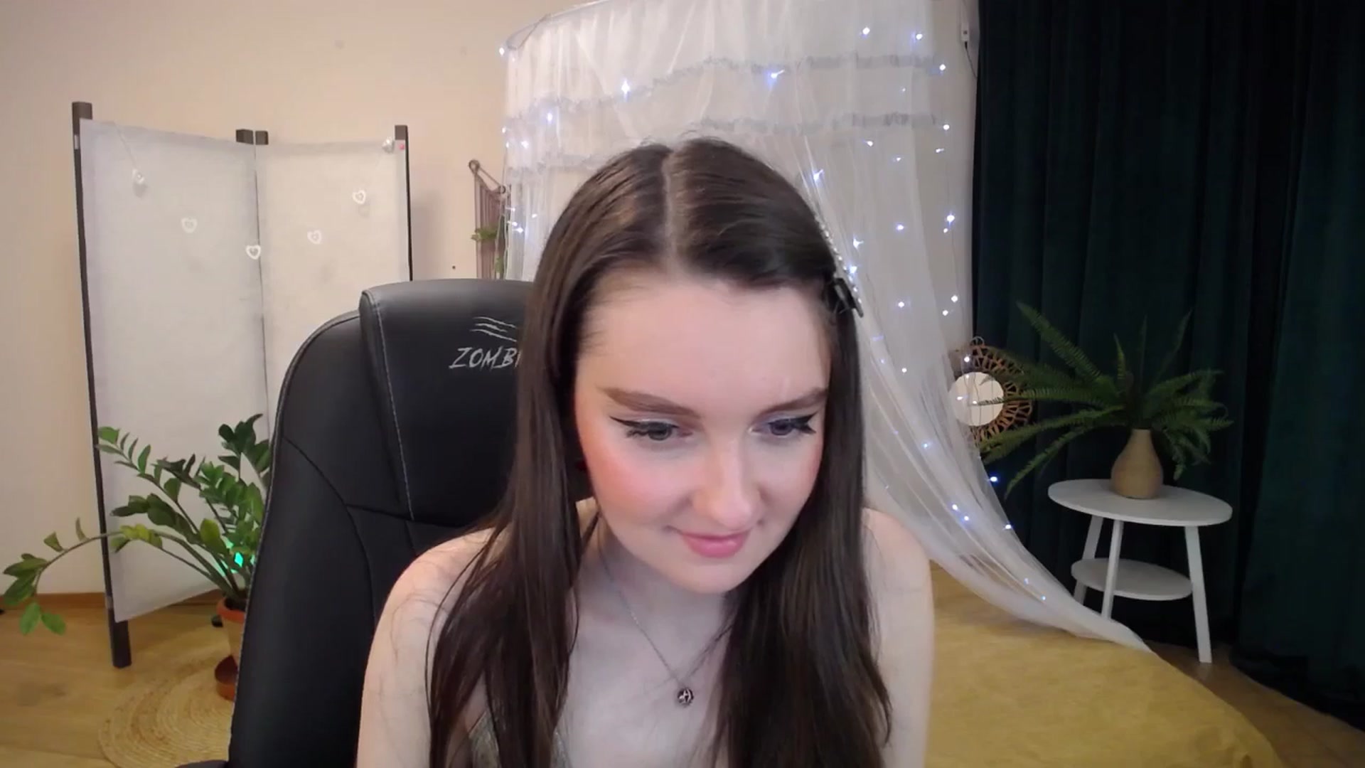 Gallery image thumbnail from Milim_Nava's myfreecams stream on, 05/02/2025, 08:39 image 12 of 20