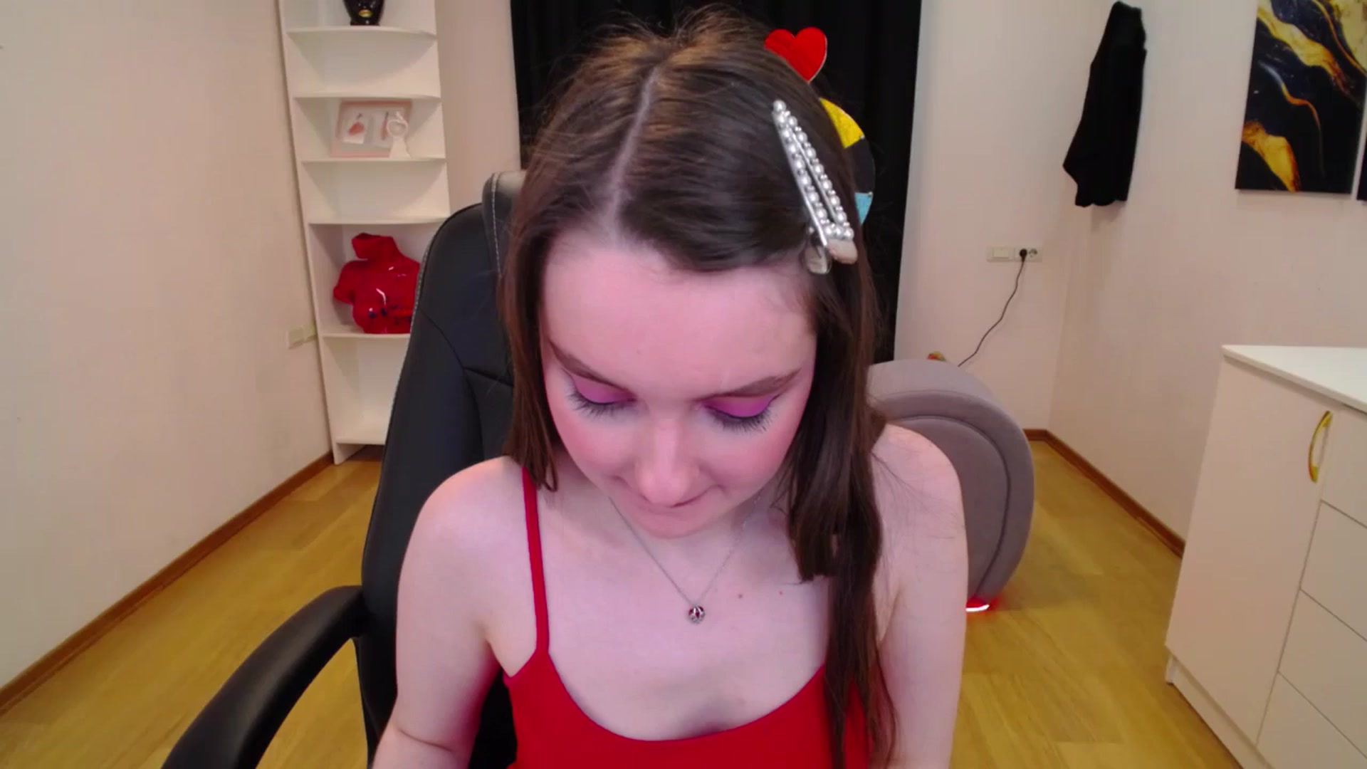 Gallery image thumbnail from Milim_Nava's myfreecams stream on, 05/03/2025, 09:22 image 10 of 20