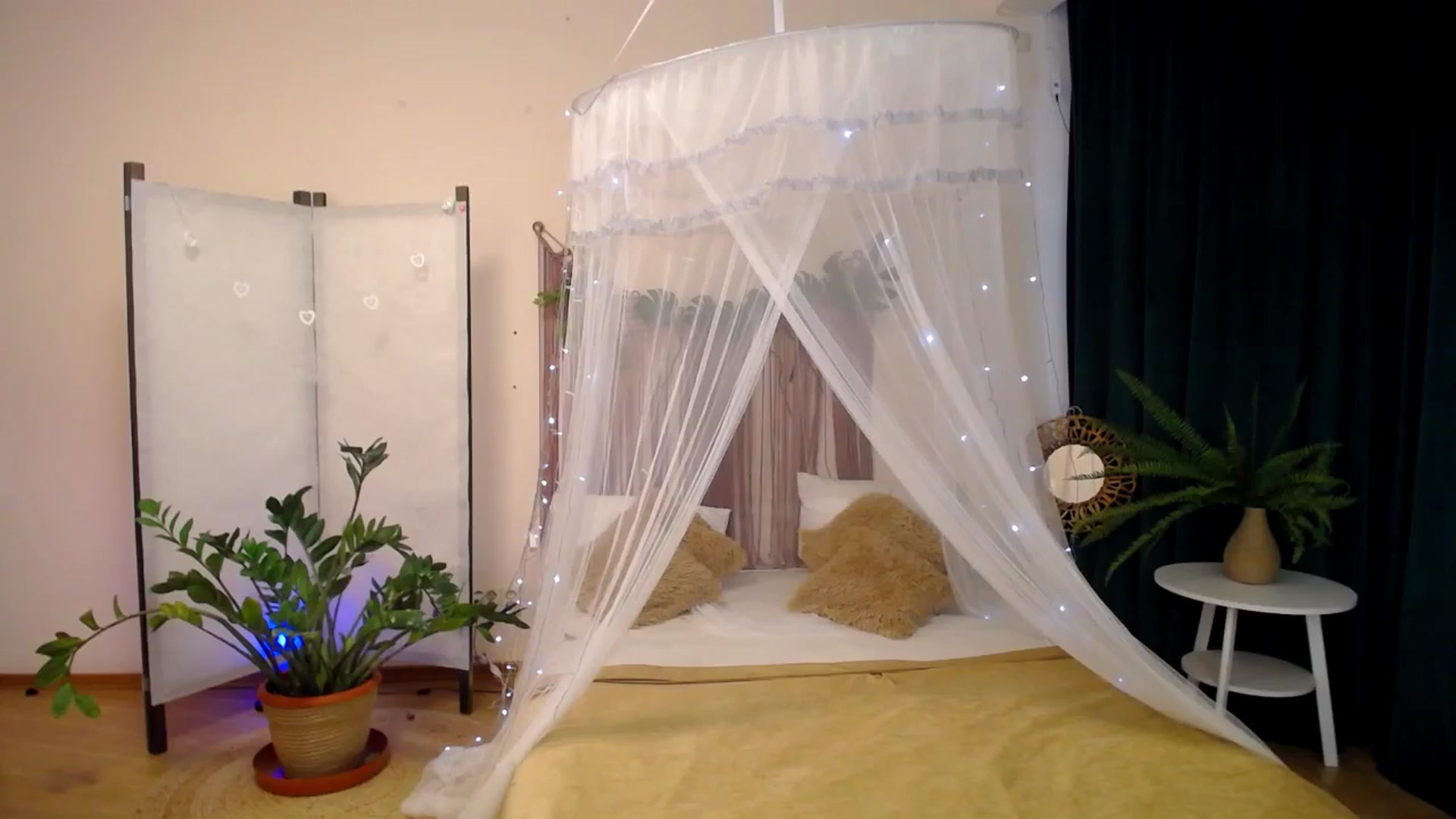 Gallery image thumbnail from Milim_Nava's myfreecams stream on, 05/04/2025, 08:21 image 12 of 20