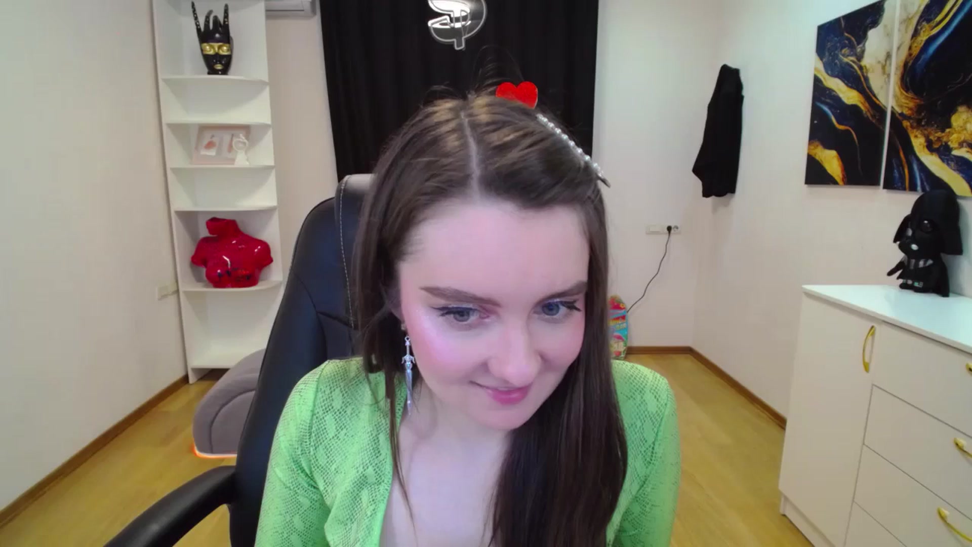 Gallery image thumbnail from Milim_Nava's myfreecams stream on, 05/06/2025, 08:02 image 12 of 20