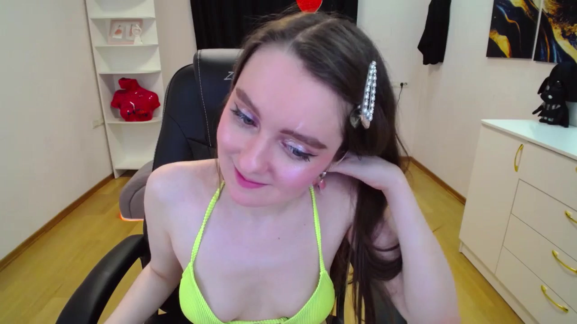 Gallery image thumbnail from Milim_Nava's myfreecams stream on, 05/06/2025, 08:59 image 15 of 20