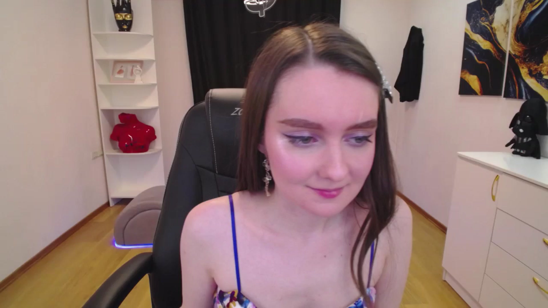 Gallery image thumbnail from Milim_Nava's myfreecams stream on, 05/07/2025, 06:58 image 17 of 20