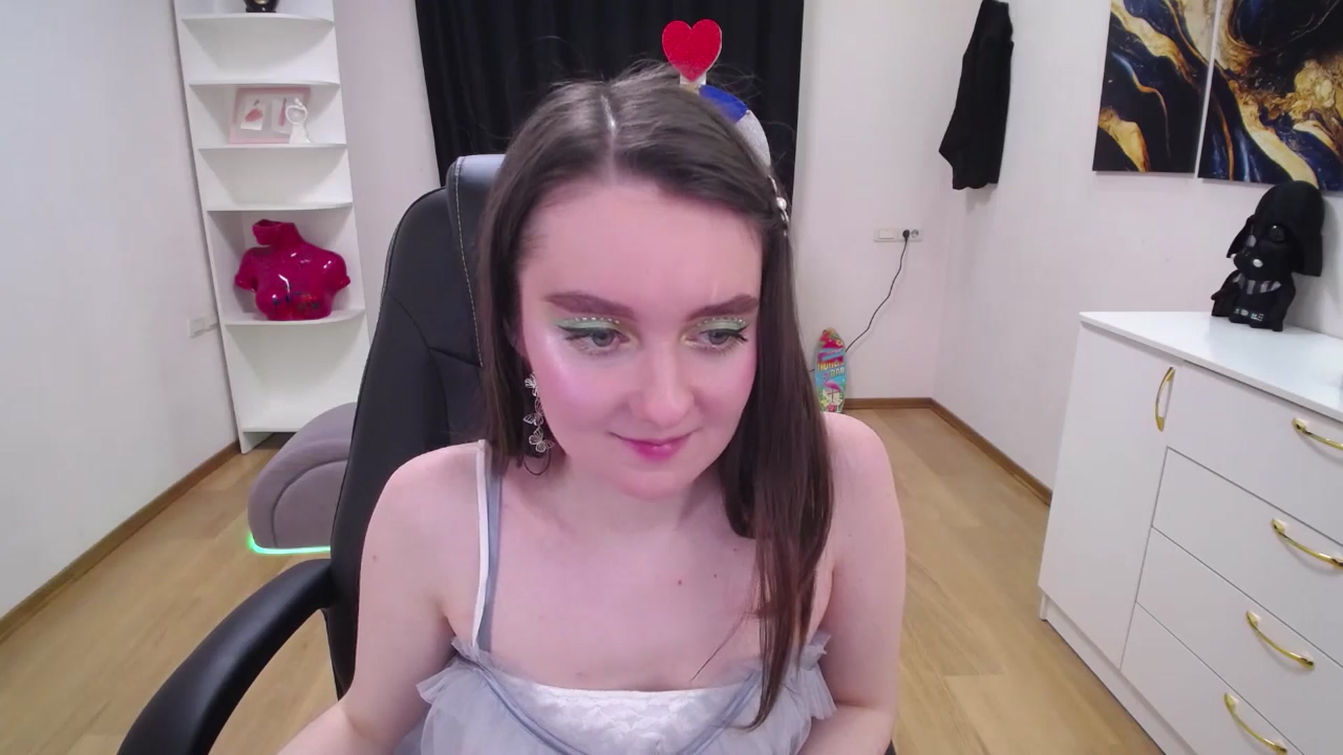 Gallery image thumbnail from Milim_Nava's myfreecams stream on, 05/08/2025, 07:40 image 6 of 20