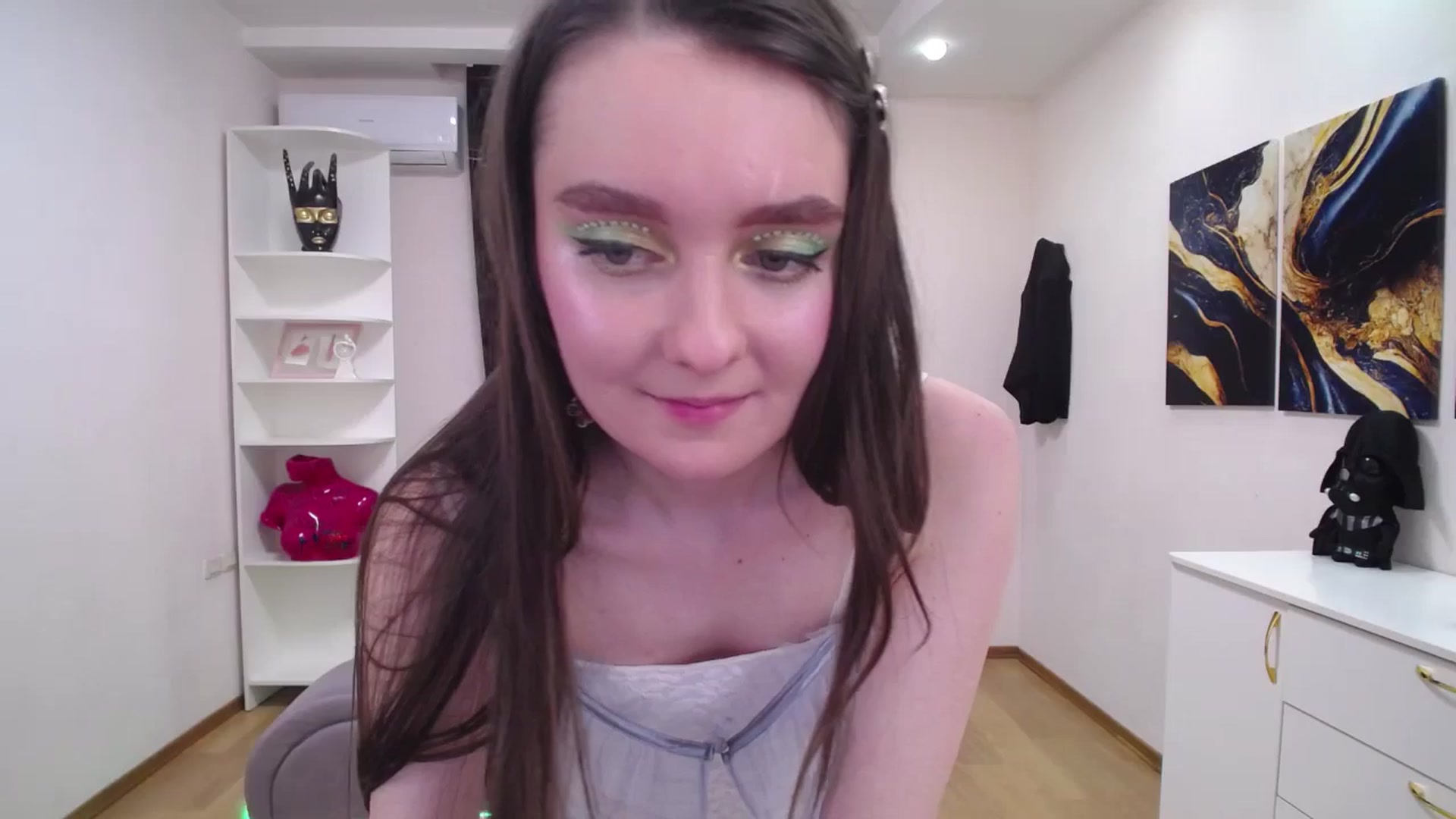 Gallery image thumbnail from Milim_Nava's myfreecams stream on, 05/08/2025, 07:40 image 16 of 20