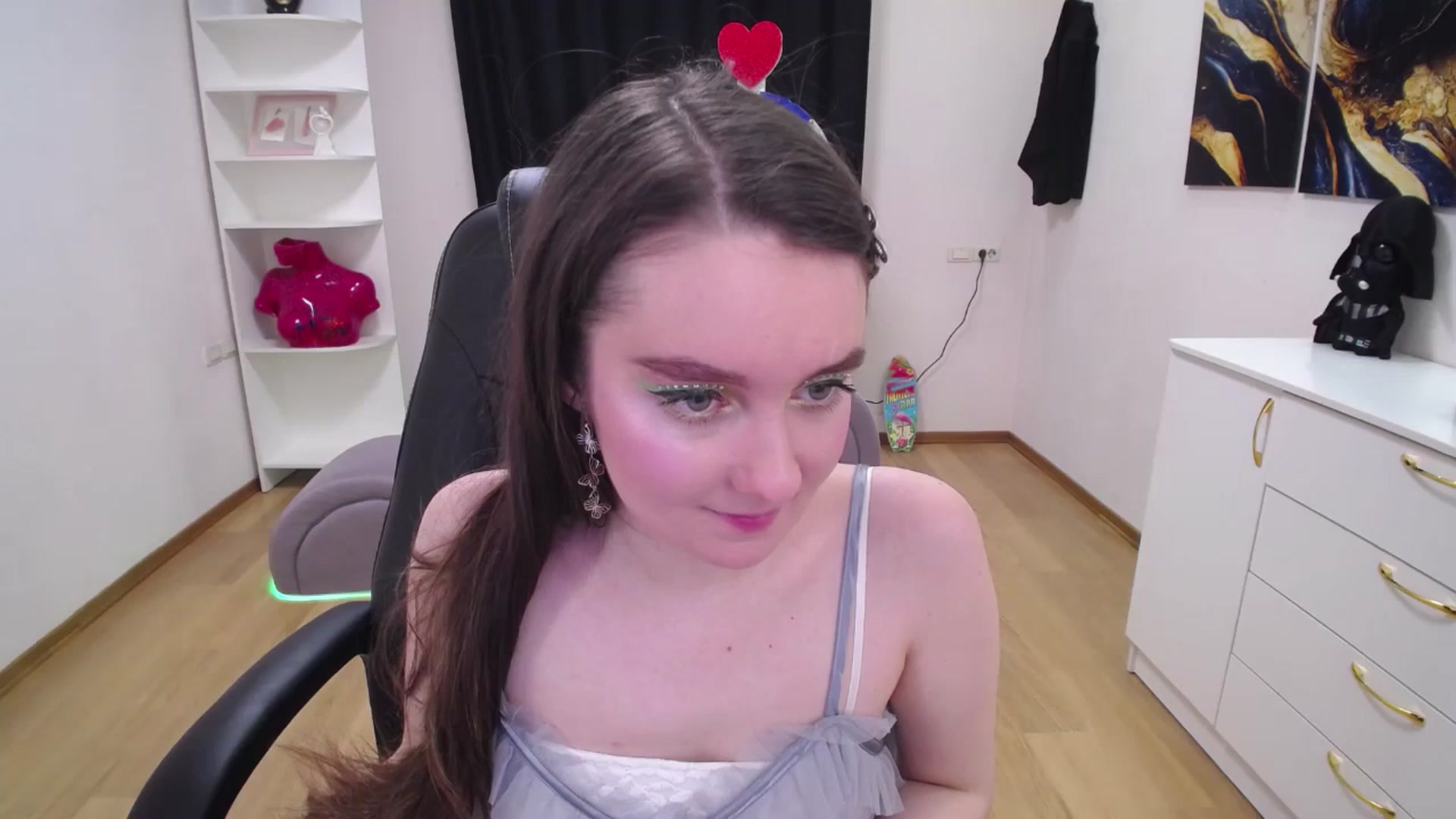 Gallery image thumbnail from Milim_Nava's myfreecams stream on, 05/08/2025, 07:40 image 10 of 20