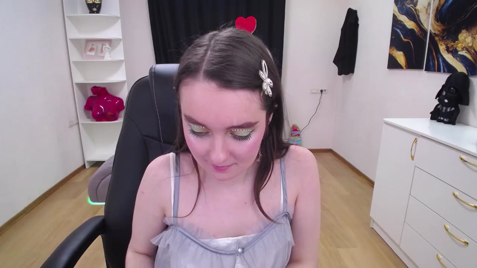 Gallery image thumbnail from Milim_Nava's myfreecams stream on, 05/08/2025, 09:20 image 7 of 20