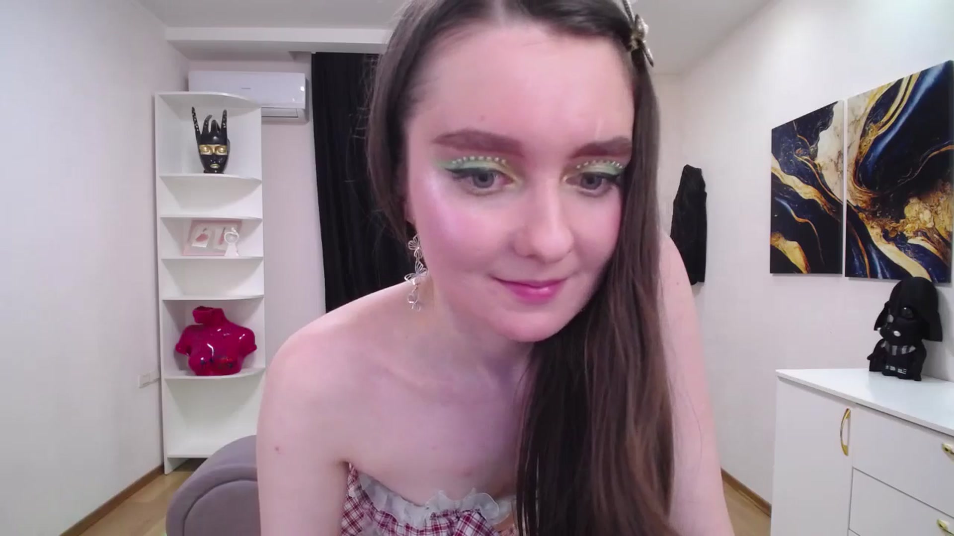 Gallery image thumbnail from Milim_Nava's myfreecams stream on, 05/08/2025, 11:38 image 18 of 20