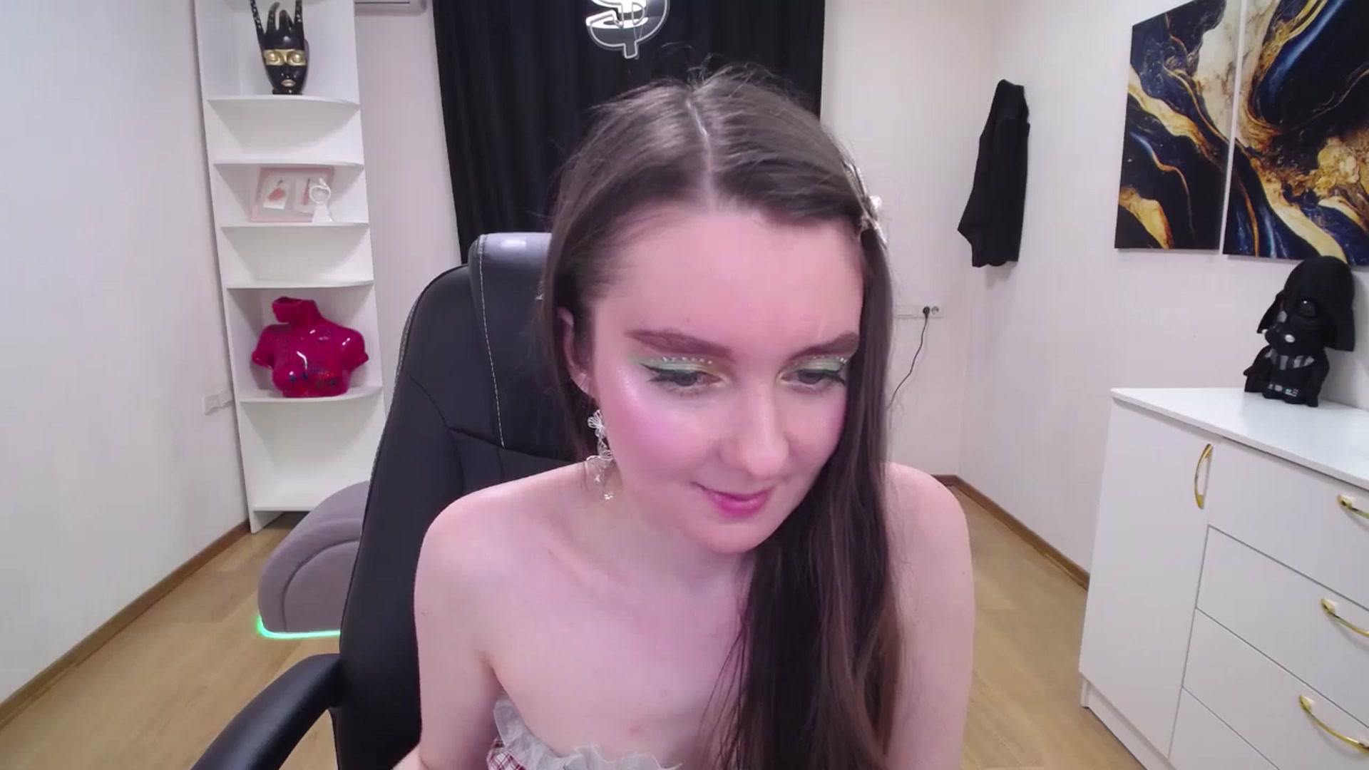 Gallery image thumbnail from Milim_Nava's myfreecams stream on, 05/08/2025, 11:56 image 8 of 20