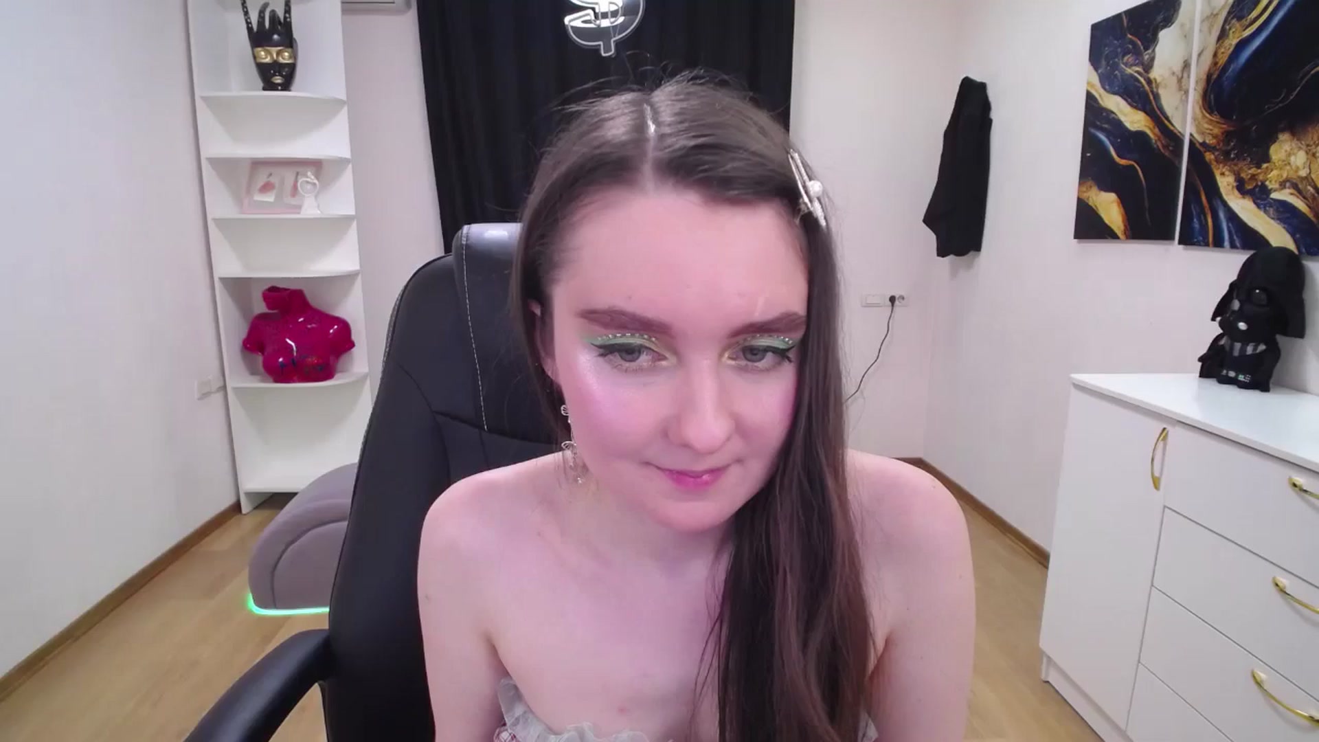 Gallery image thumbnail from Milim_Nava's myfreecams stream on, 05/08/2025, 11:56 image 16 of 20