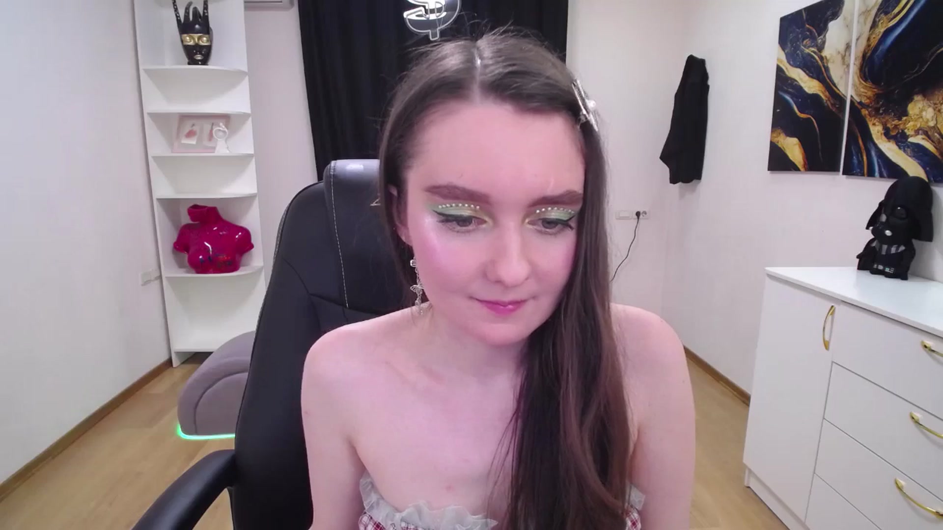Gallery image thumbnail from Milim_Nava's myfreecams stream on, 05/08/2025, 11:56 image 9 of 20