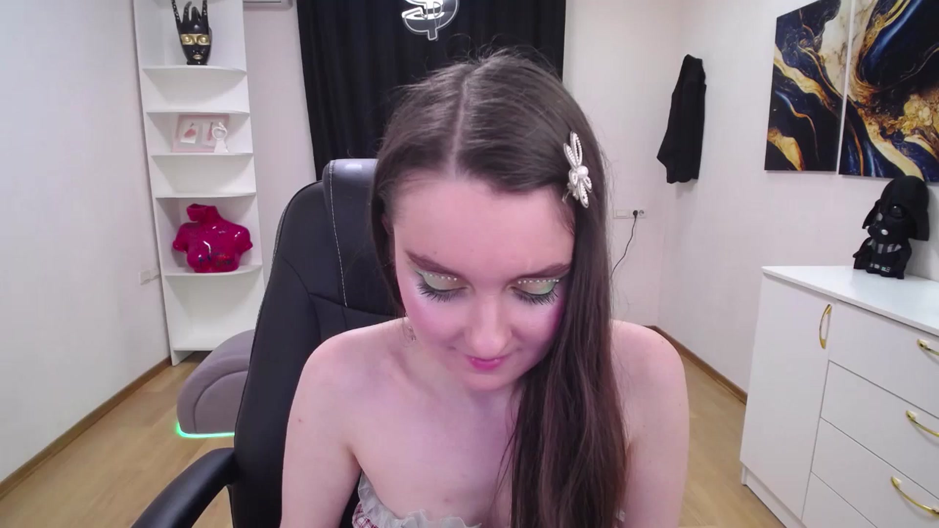 Gallery image thumbnail from Milim_Nava's myfreecams stream on, 05/08/2025, 11:56 image 15 of 20