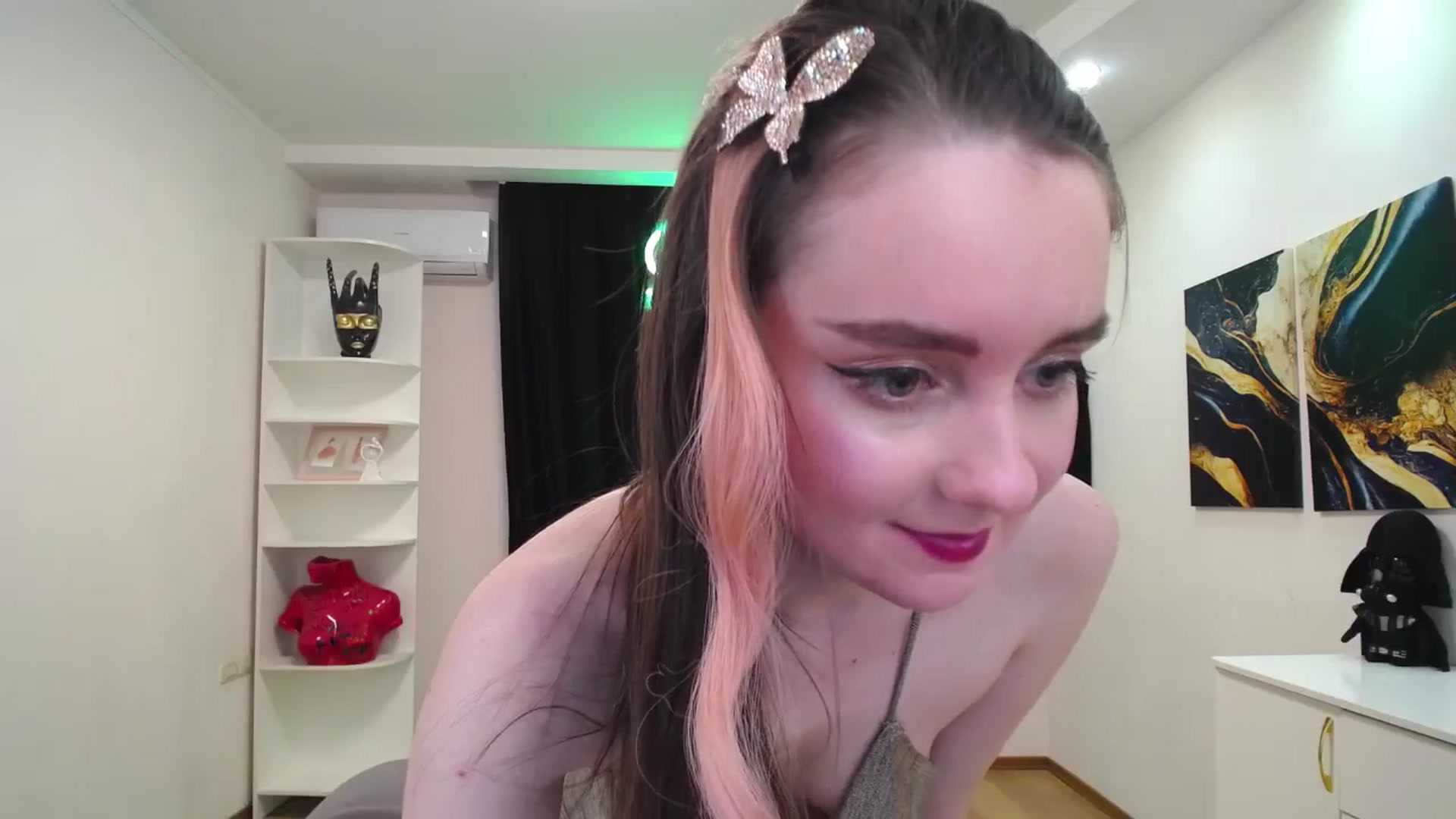 Gallery image thumbnail from Milim_Nava's myfreecams stream on, 05/10/2025, 21:30 image 18 of 20