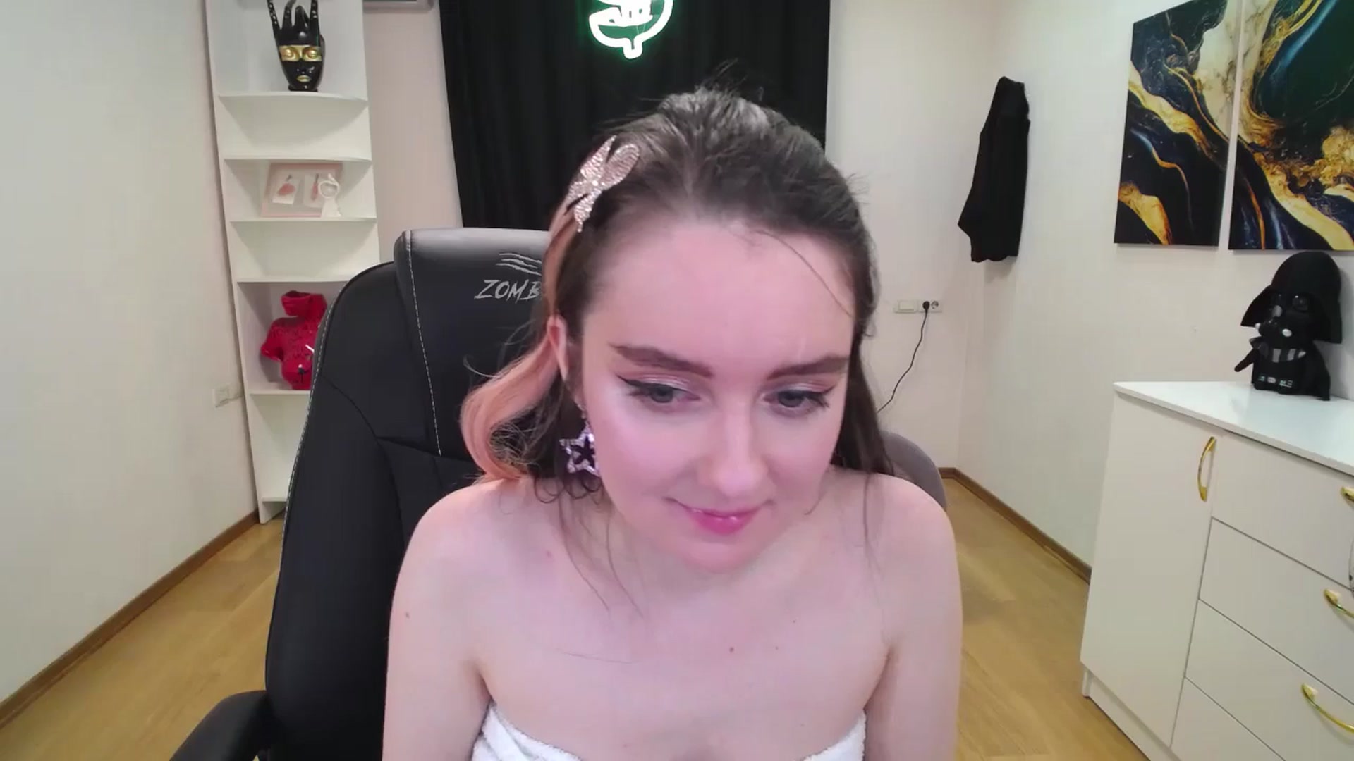 Gallery image thumbnail from Milim_Nava's myfreecams stream on, 05/10/2025, 23:49 image 13 of 20