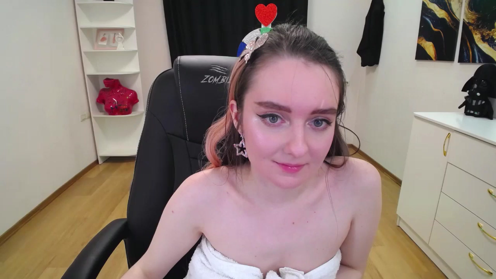 Gallery image thumbnail from Milim_Nava's myfreecams stream on, 05/11/2025, 24:44 image 4 of 20