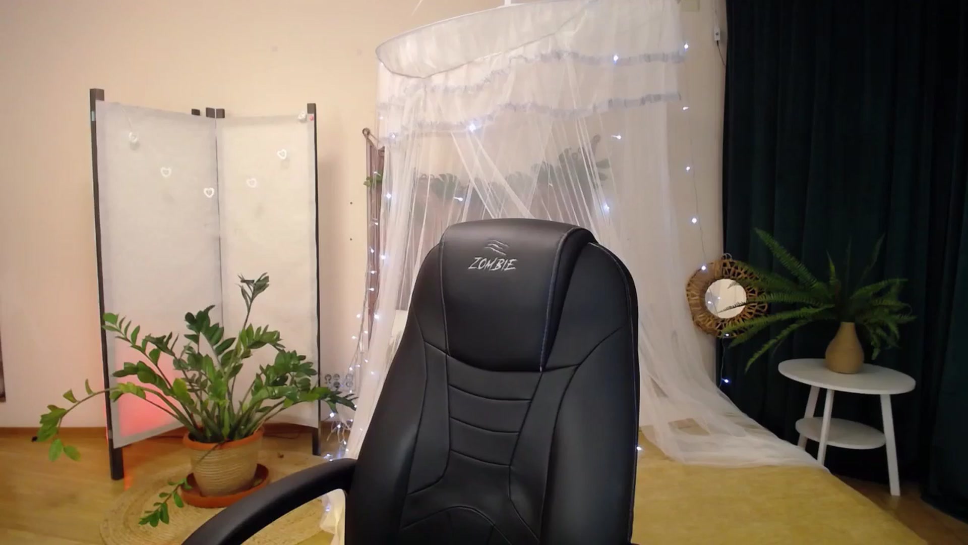 Gallery image thumbnail from Milim_Nava's myfreecams stream on, 05/11/2025, 18:35 image 19 of 20
