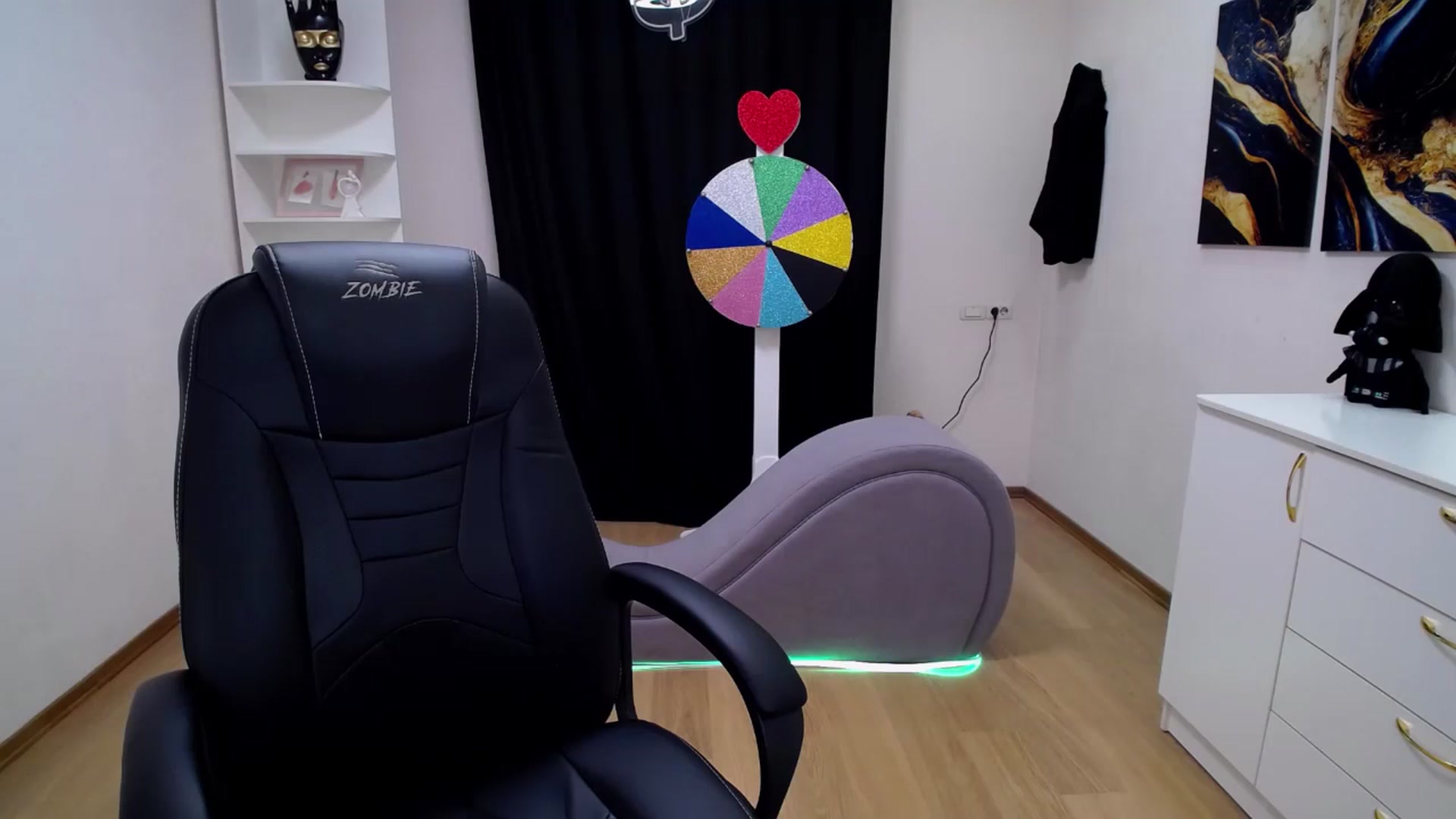 Gallery image thumbnail from Milim_Nava's myfreecams stream on, 05/13/2025, 08:00 image 19 of 20
