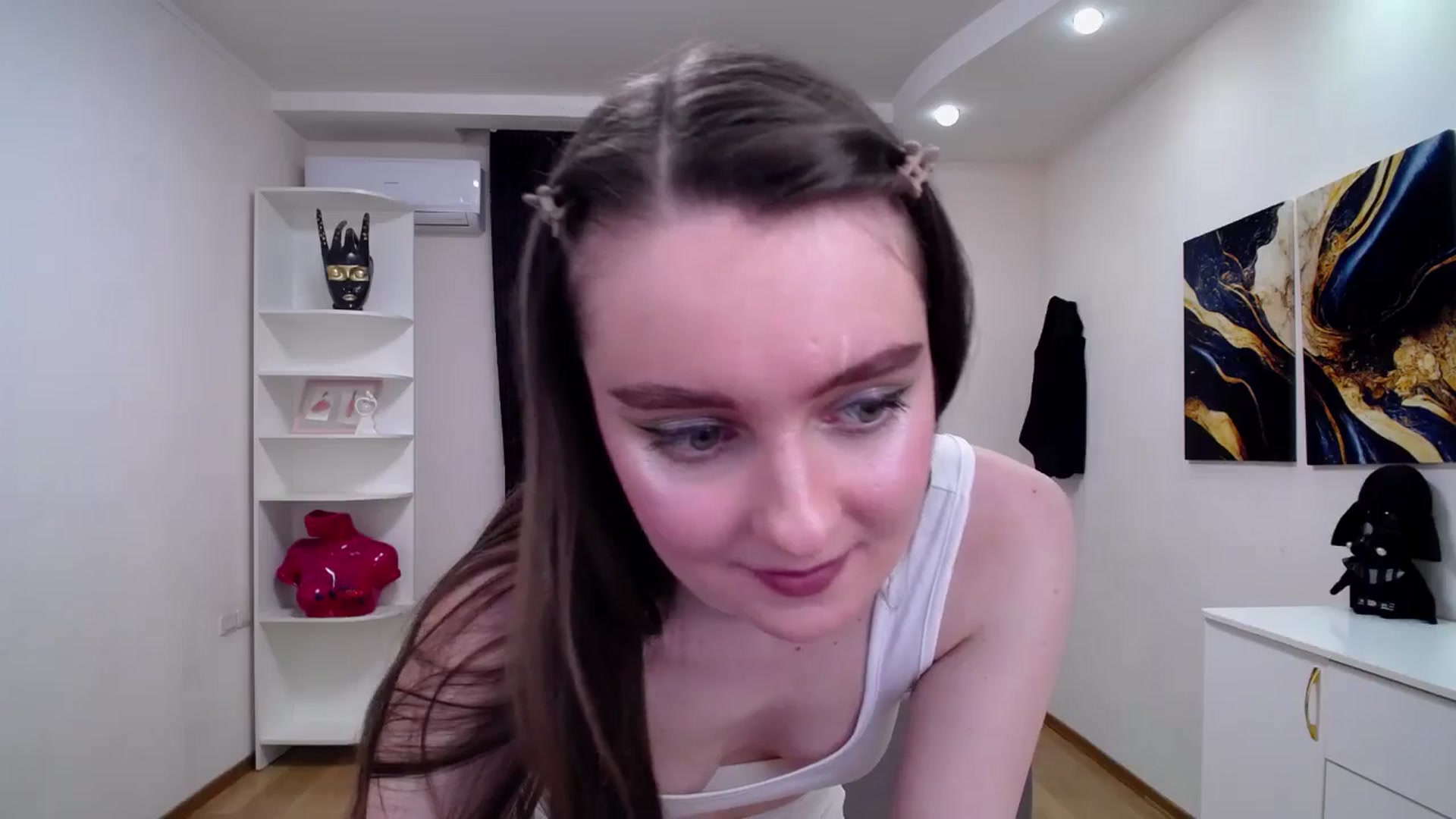 Gallery image thumbnail from Milim_Nava's myfreecams stream on, 05/13/2025, 08:00 image 17 of 20