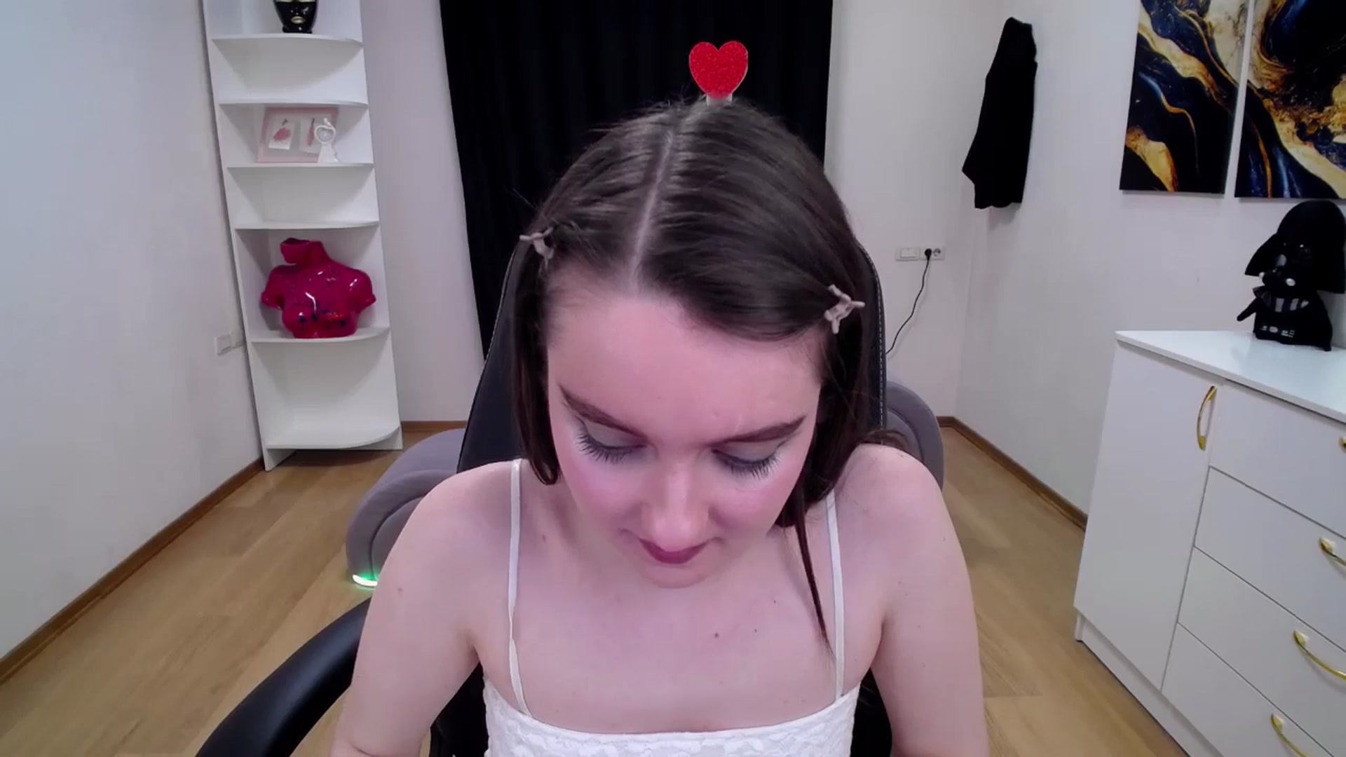 Gallery image thumbnail from Milim_Nava's myfreecams stream on, 05/13/2025, 11:07 image 16 of 20