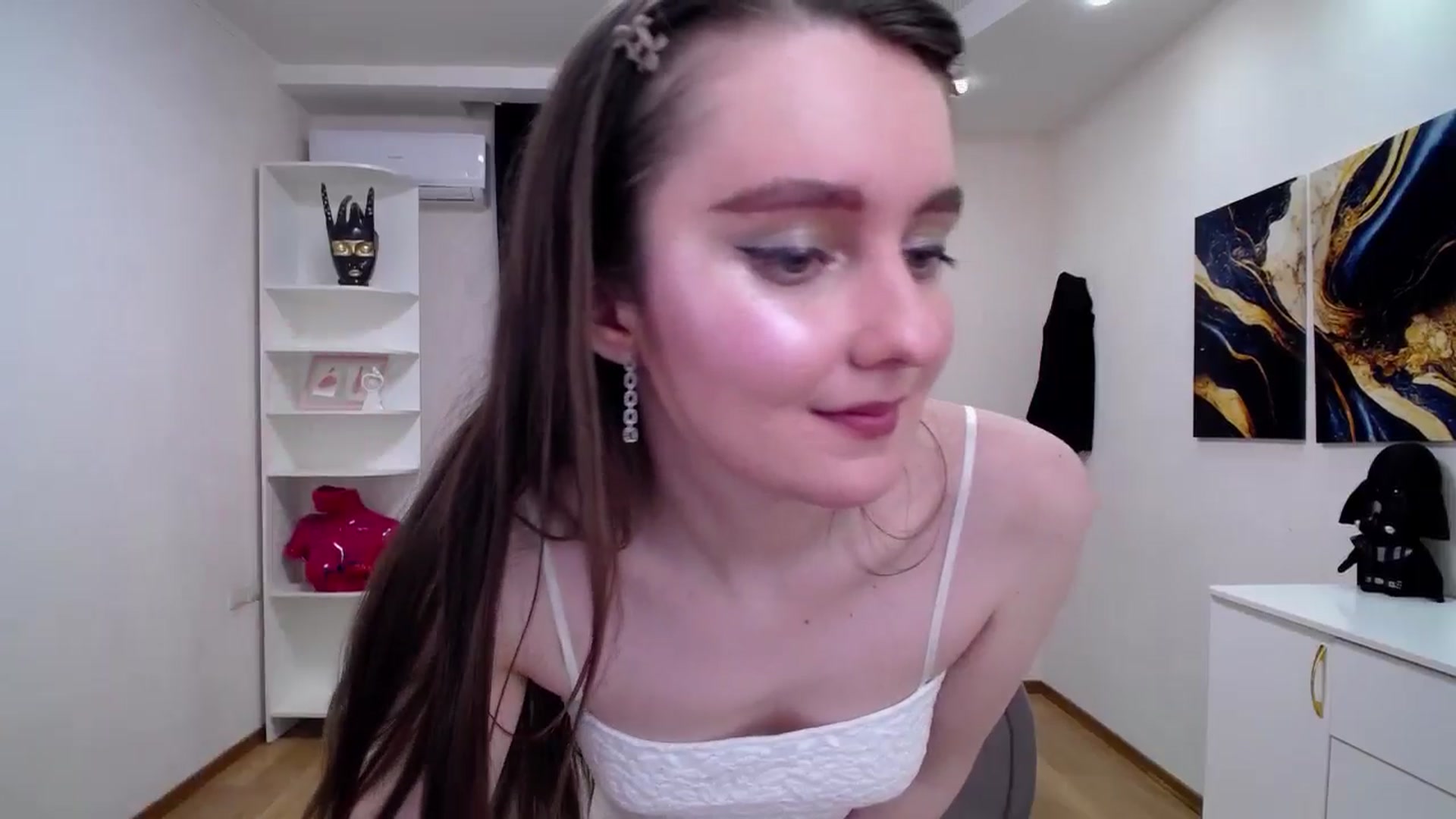 Gallery image thumbnail from Milim_Nava's myfreecams stream on, 05/13/2025, 11:07 image 14 of 20