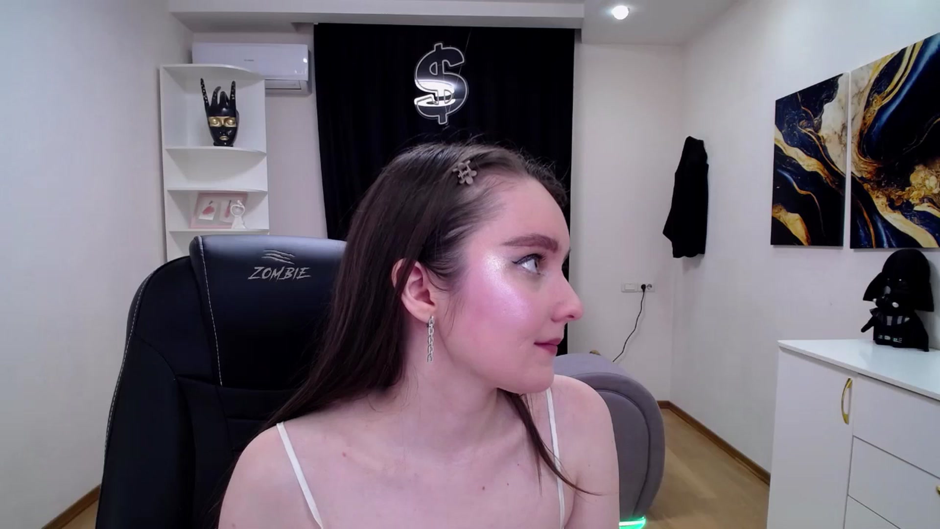 Gallery image thumbnail from Milim_Nava's myfreecams stream on, 05/13/2025, 11:07 image 9 of 20