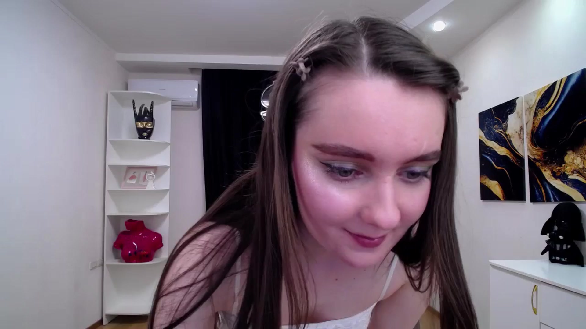 Gallery image thumbnail from Milim_Nava's myfreecams stream on, 05/13/2025, 11:07 image 1 of 20