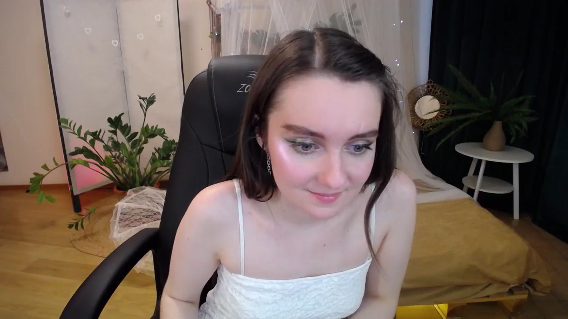 Gallery image thumbnail from Milim_Nava's myfreecams stream on, 05/14/2025, 08:32 image 20 of 20
