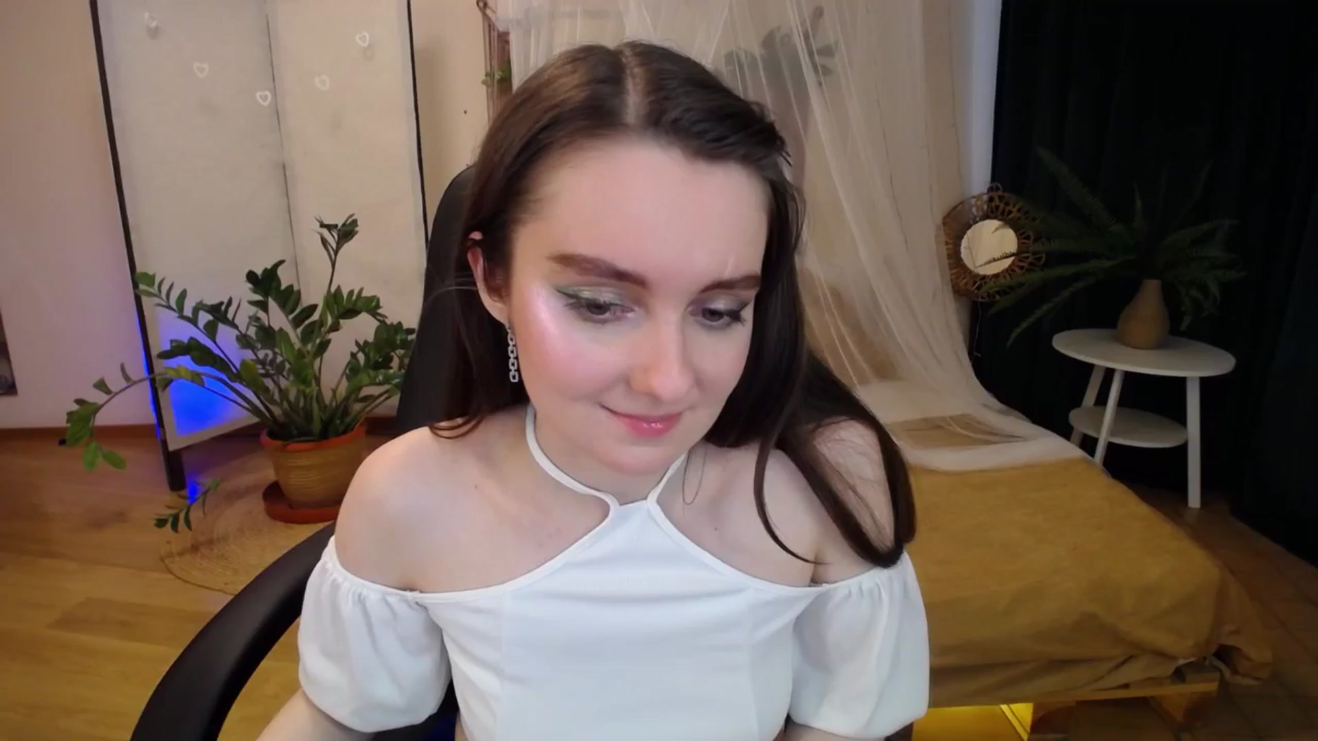 Gallery image thumbnail from Milim_Nava's myfreecams stream on, 05/14/2025, 09:27 image 14 of 20