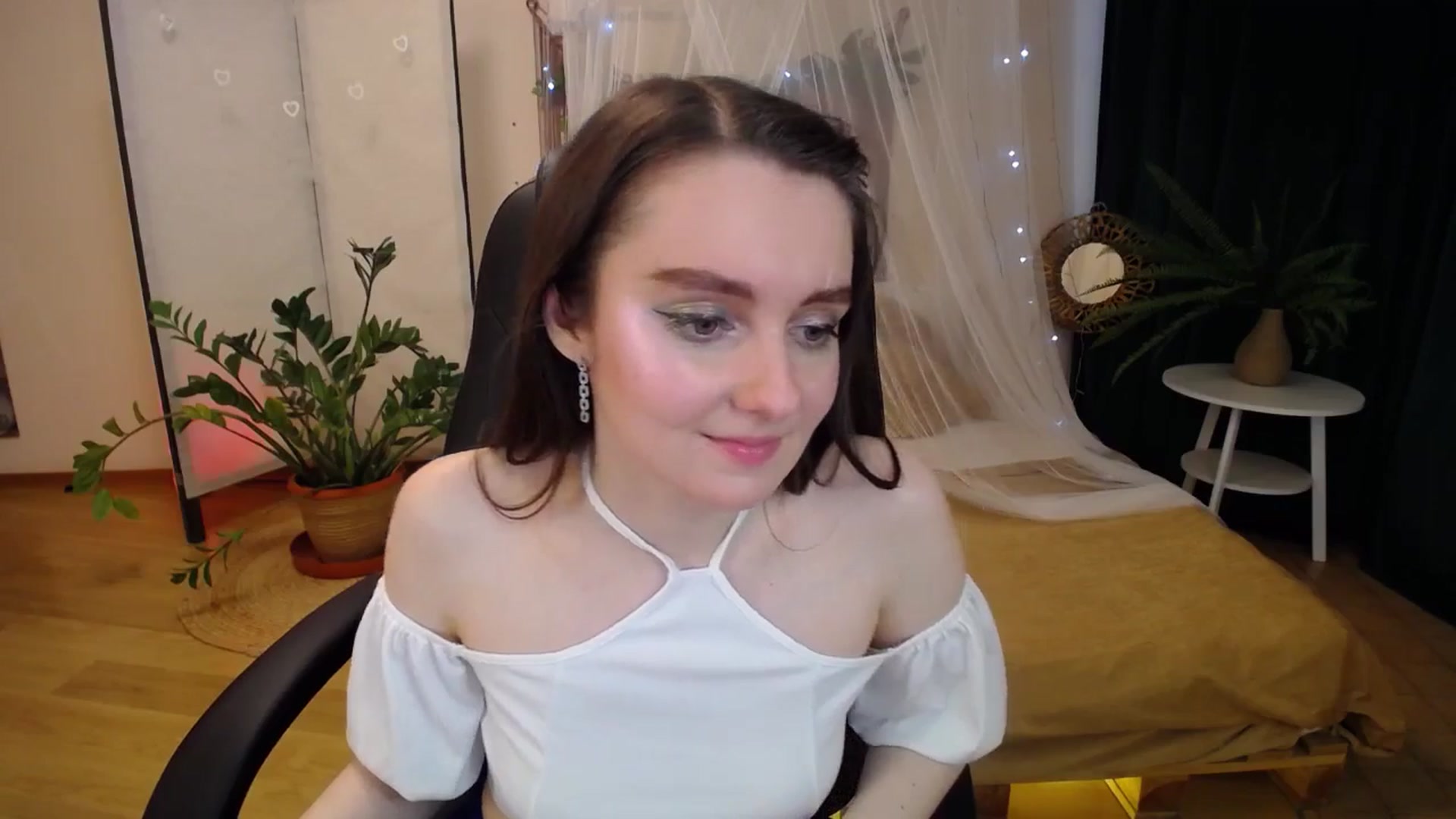 Gallery image thumbnail from Milim_Nava's myfreecams stream on, 05/14/2025, 09:27 image 17 of 20