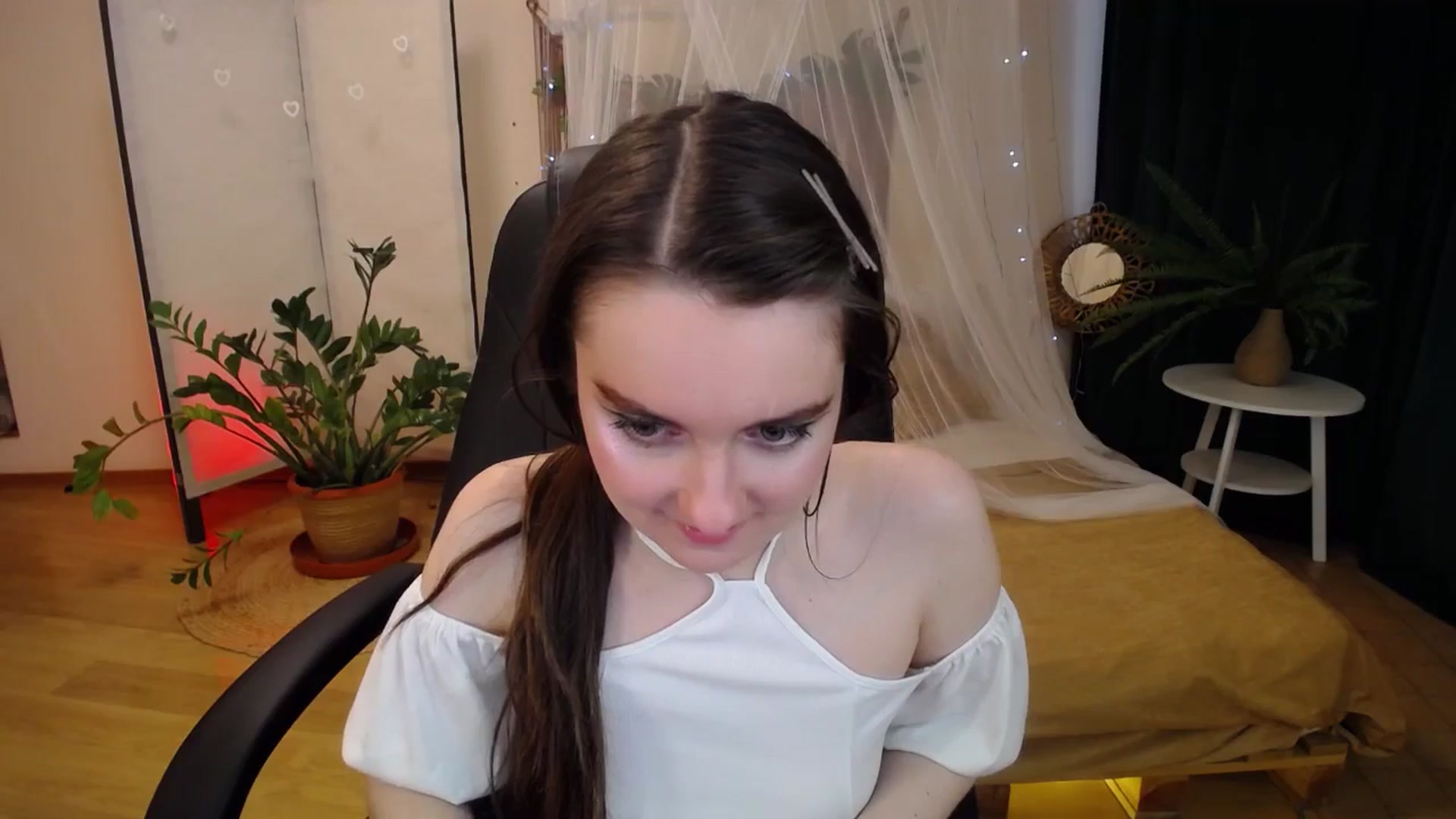 Gallery image thumbnail from Milim_Nava's myfreecams stream on, 05/14/2025, 09:27 image 18 of 20