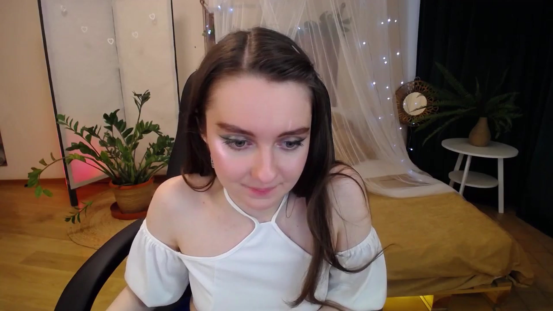 Gallery image thumbnail from Milim_Nava's myfreecams stream on, 05/14/2025, 09:27 image 15 of 20