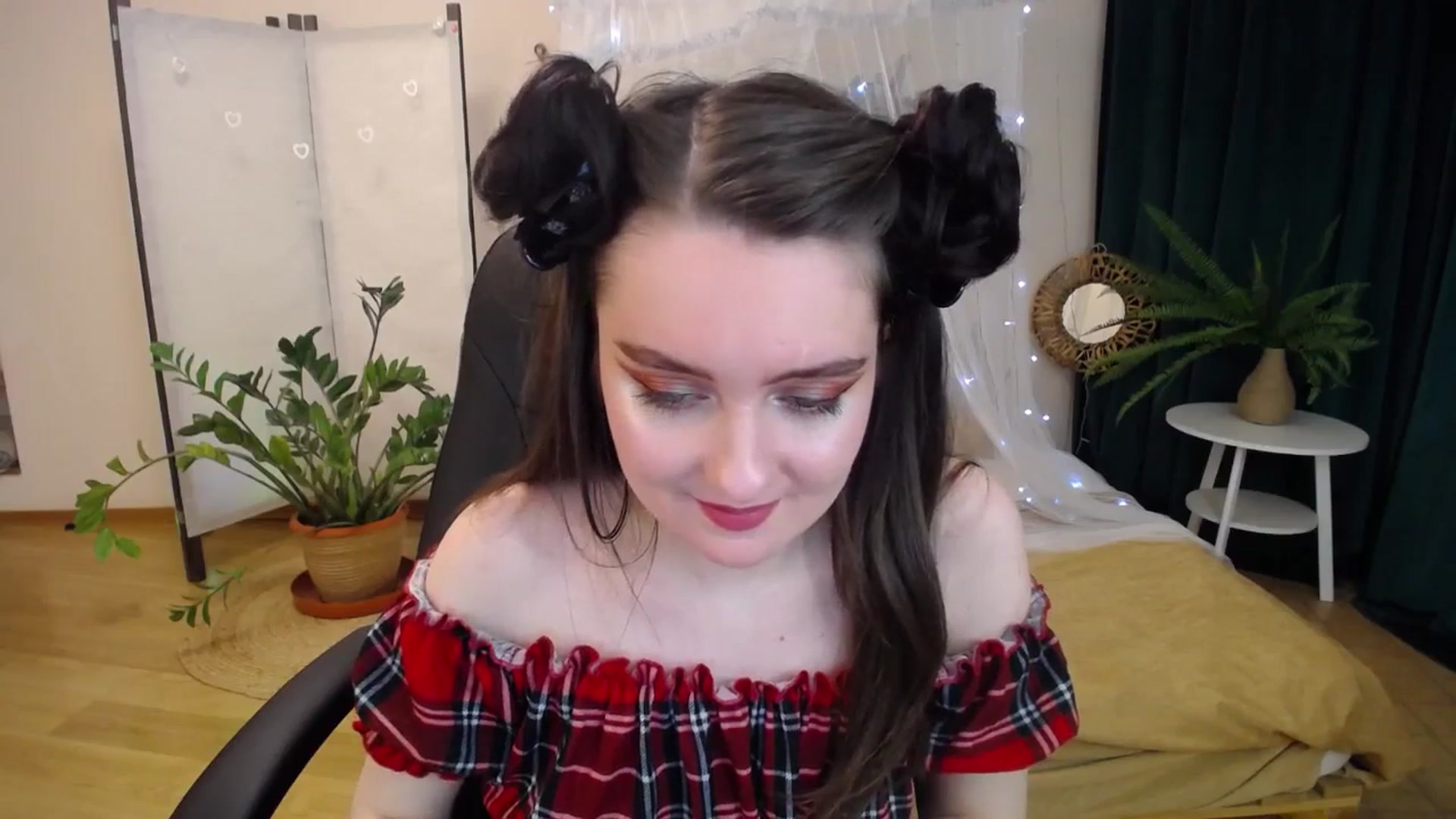 Gallery image thumbnail from Milim_Nava's myfreecams stream on, 05/16/2025, 18:40 image 10 of 20