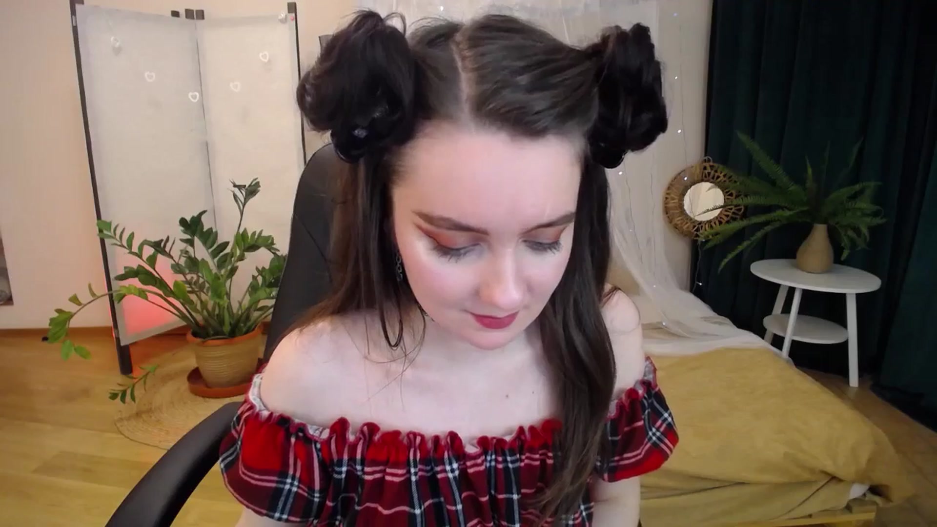 Gallery image thumbnail from Milim_Nava's myfreecams stream on, 05/16/2025, 18:40 image 14 of 20