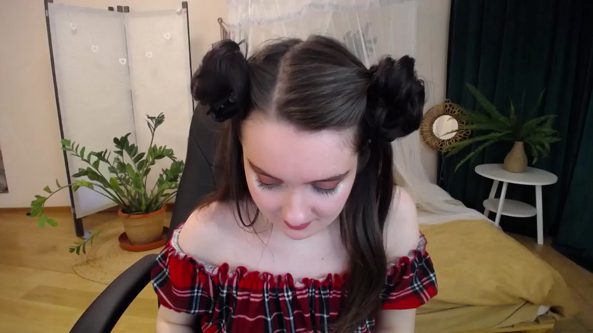 Gallery image thumbnail from Milim_Nava's myfreecams stream on, 05/16/2025, 18:40 image 9 of 20