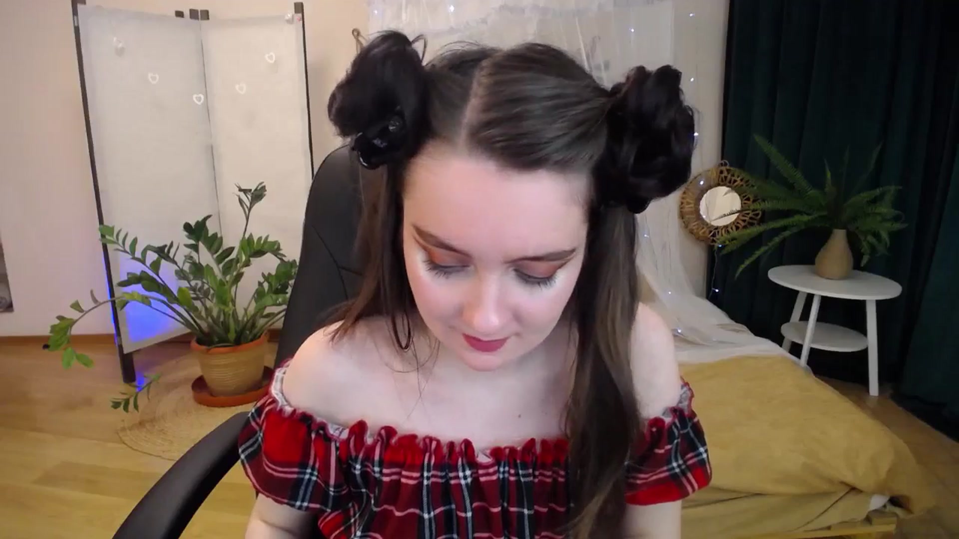Gallery image thumbnail from Milim_Nava's myfreecams stream on, 05/16/2025, 18:40 image 2 of 20