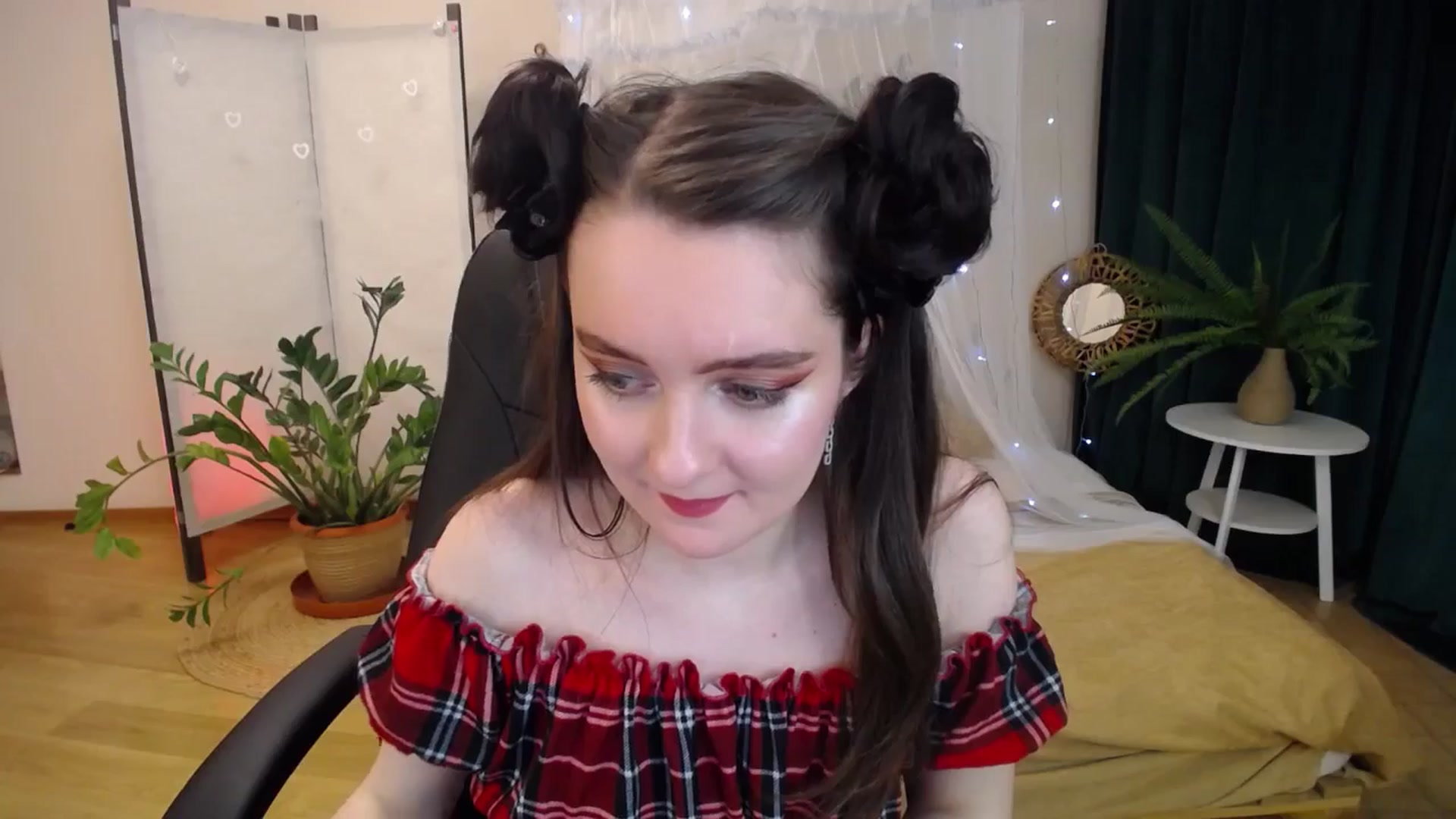 Gallery image thumbnail from Milim_Nava's myfreecams stream on, 05/16/2025, 18:40 image 17 of 20