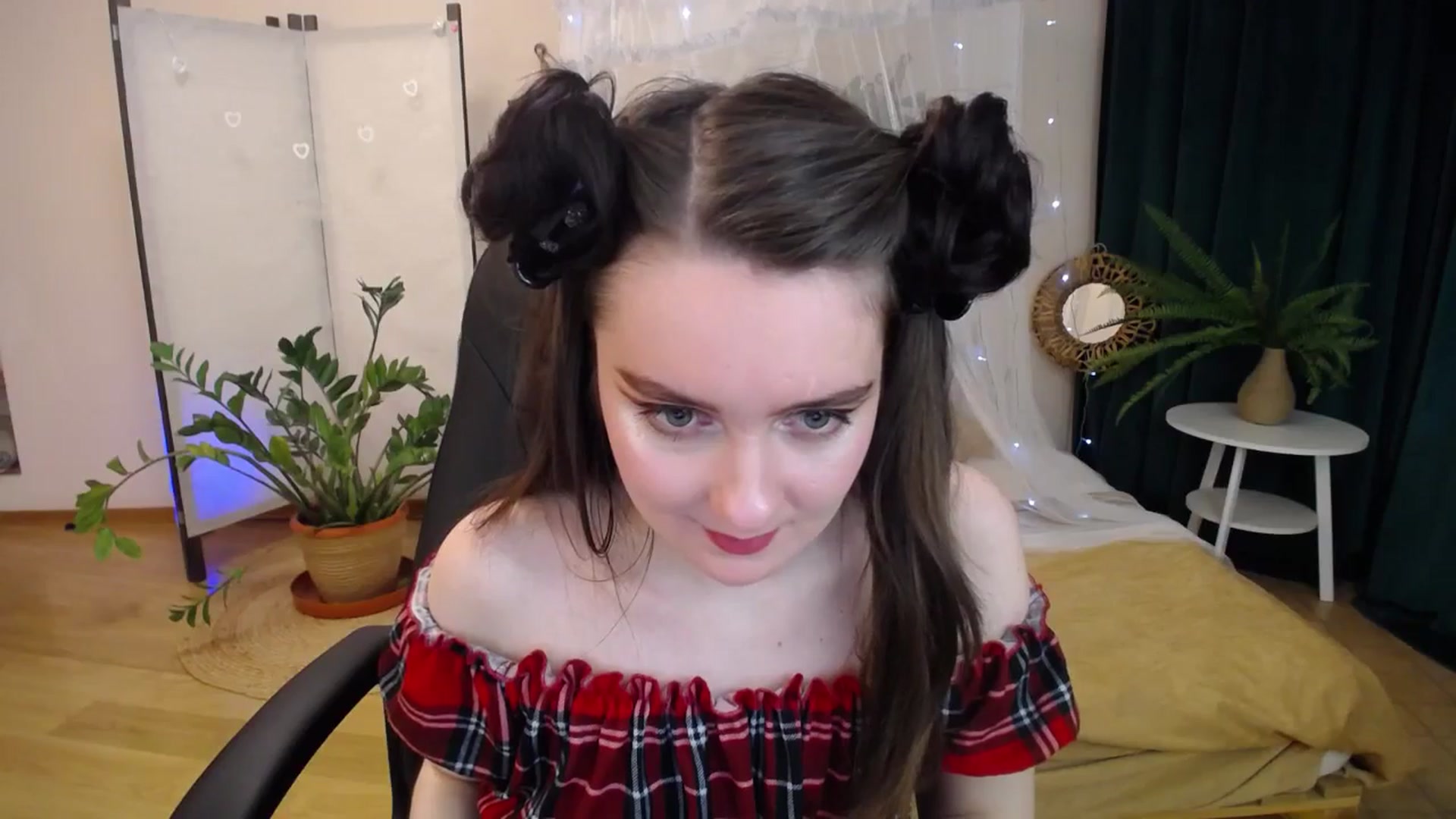 Gallery image thumbnail from Milim_Nava's myfreecams stream on, 05/16/2025, 18:40 image 4 of 20