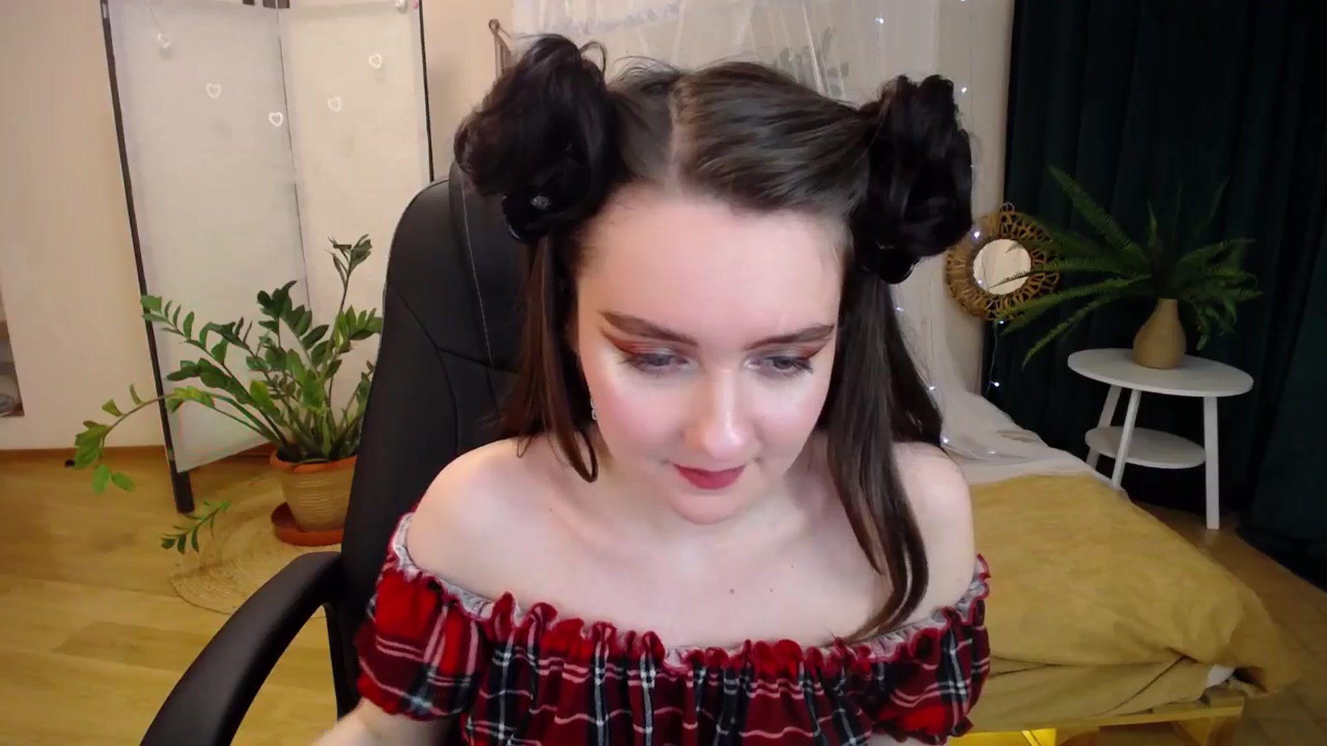 Gallery image thumbnail from Milim_Nava's myfreecams stream on, 05/16/2025, 20:01 image 7 of 20