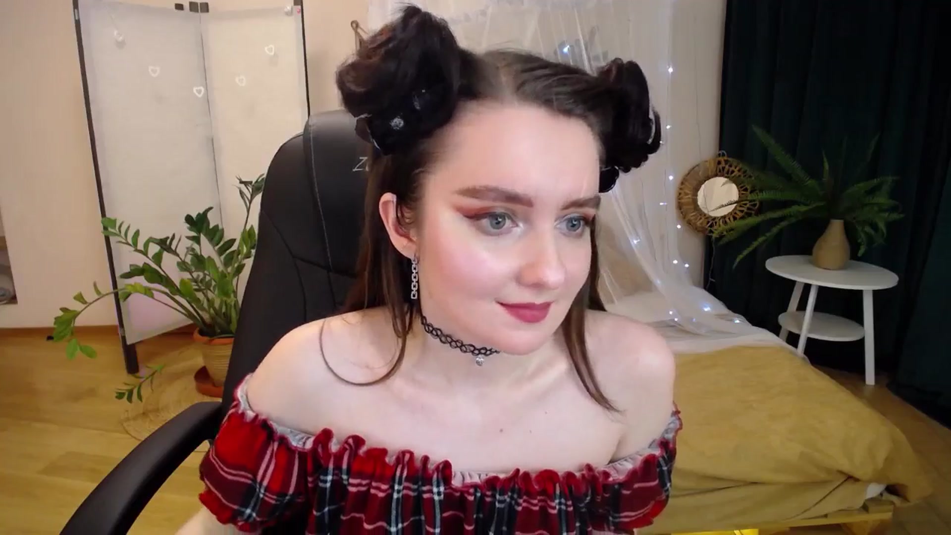 Gallery image thumbnail from Milim_Nava's myfreecams stream on, 05/16/2025, 20:01 image 20 of 20