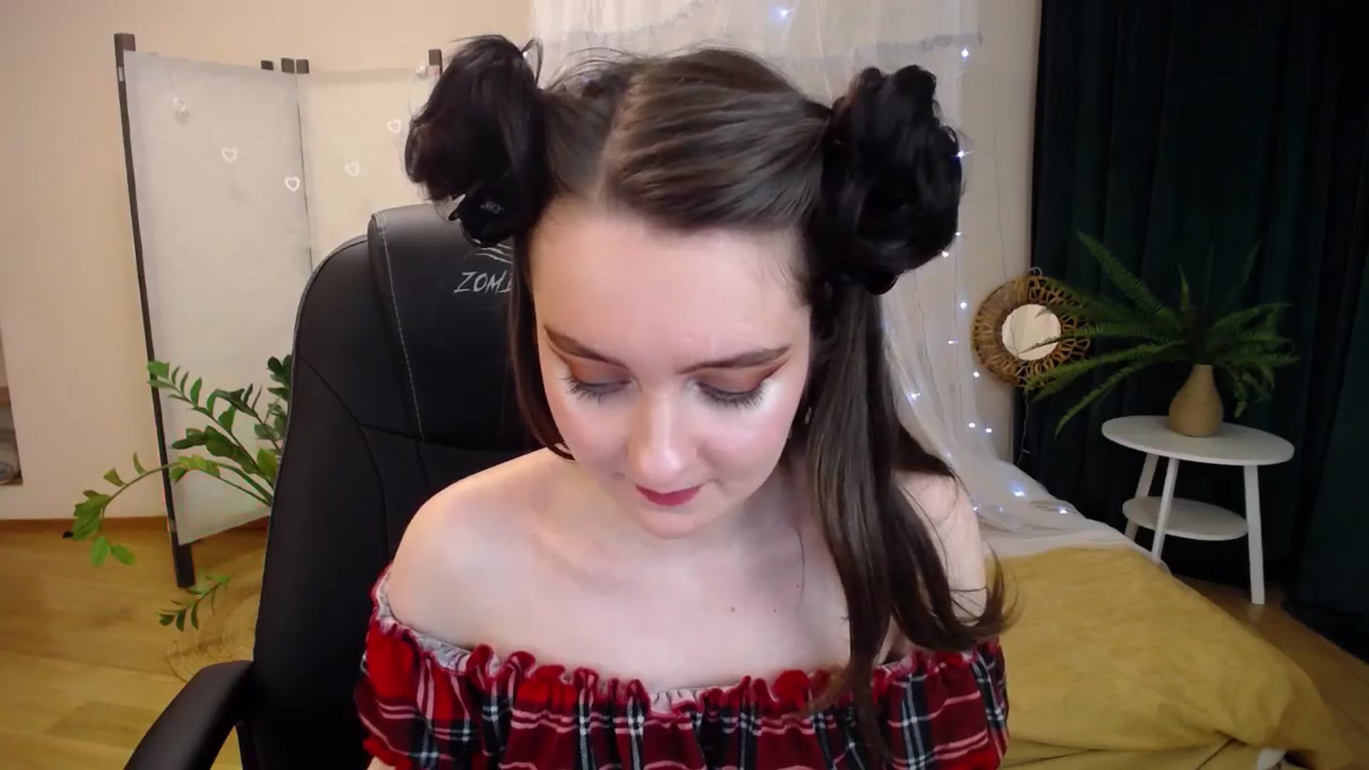 Gallery image thumbnail from Milim_Nava's myfreecams stream on, 05/16/2025, 20:01 image 14 of 20