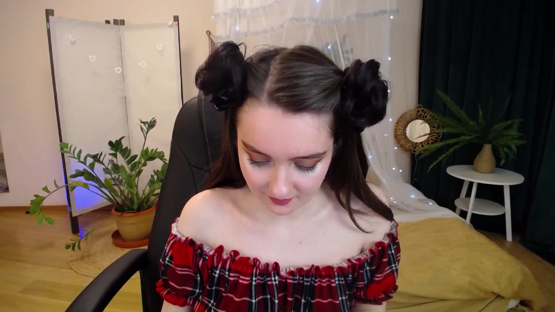 Gallery image thumbnail from Milim_Nava's myfreecams stream on, 05/16/2025, 20:01 image 2 of 20