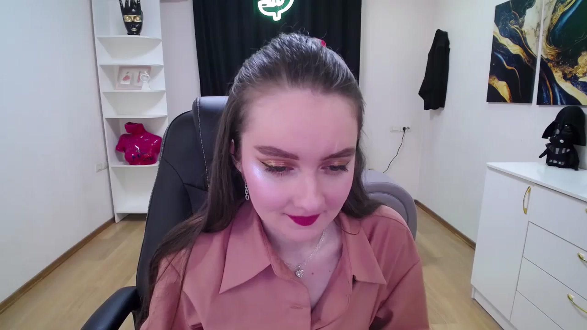 Gallery image thumbnail from Milim_Nava's myfreecams stream on, 05/17/2025, 18:27 image 19 of 20