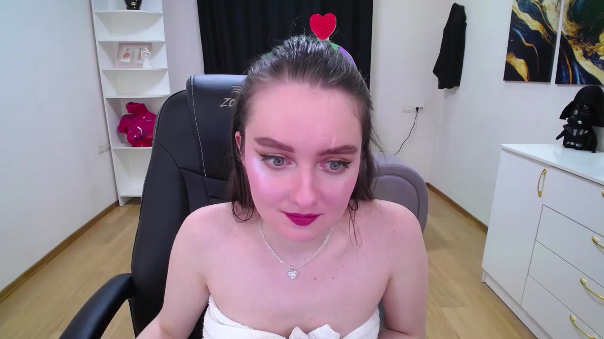 Gallery image thumbnail from Milim_Nava's myfreecams stream on, 05/17/2025, 21:53 image 6 of 20