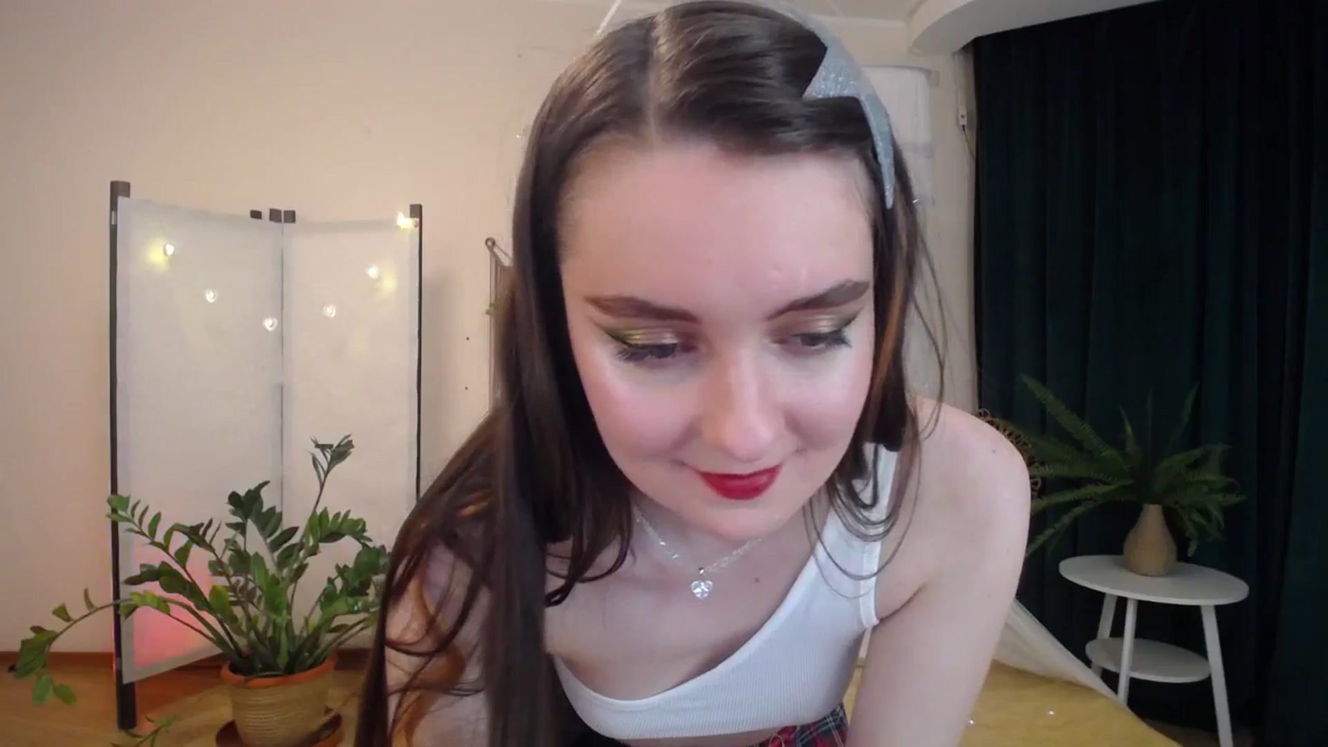 Gallery image thumbnail from Milim_Nava's myfreecams stream on, 05/18/2025, 18:29 image 14 of 20